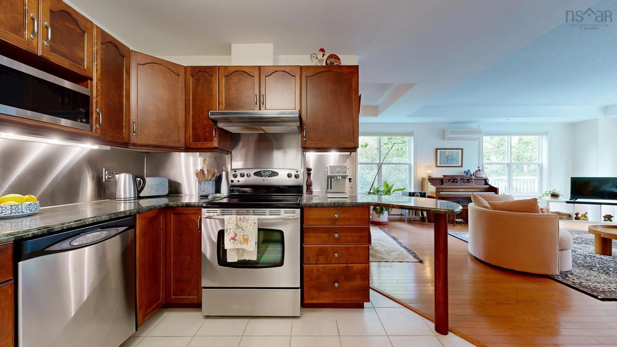 308-476 Main Street, Mahone Bay, NS B0J 2E0, 2 Bedrooms Bedrooms, ,2 BathroomsBathrooms,Residential,For Sale,Main,202519936