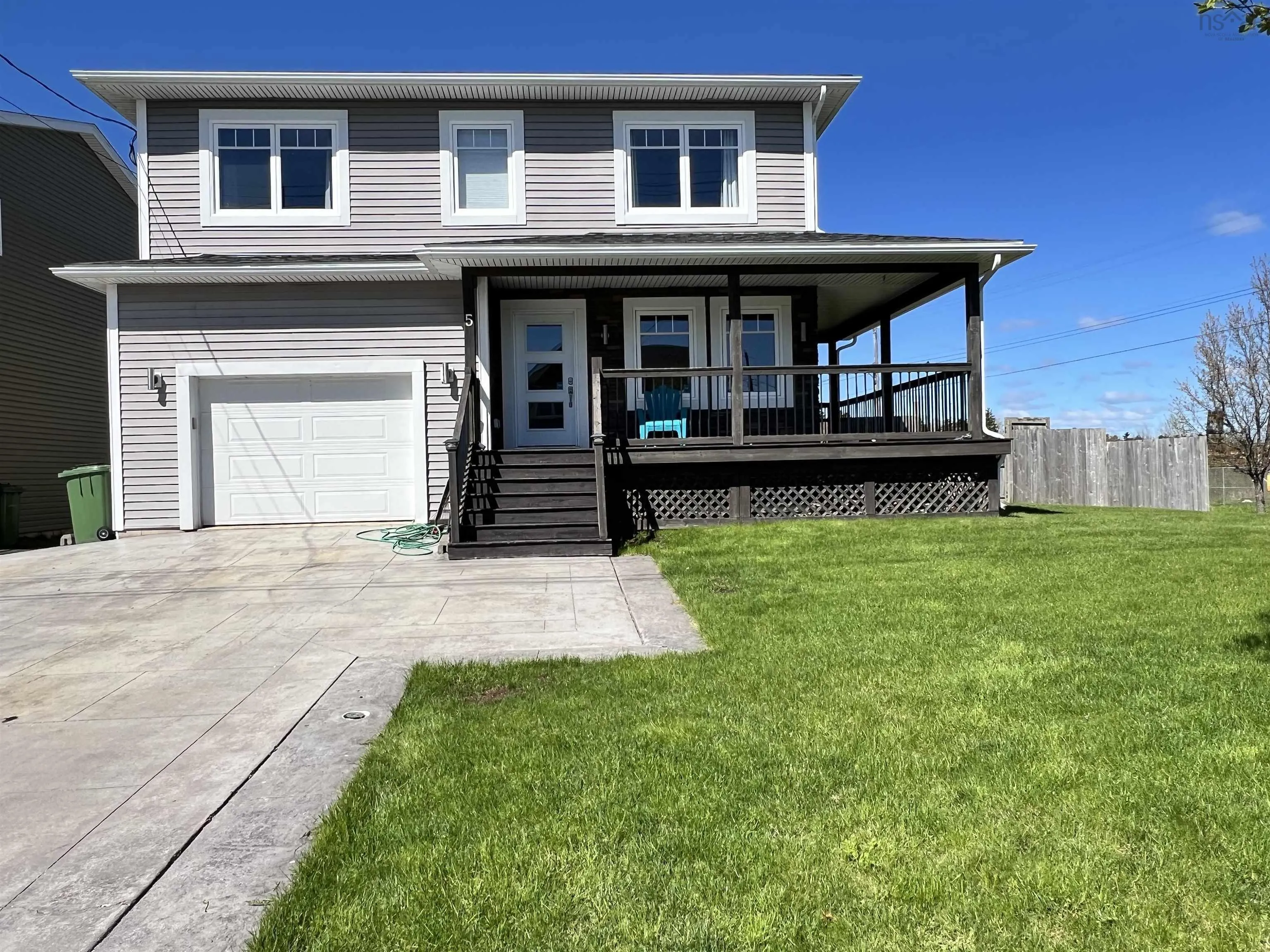 5 Barnsley Court, Middle Sackville Ns B4e 0h3, 4 Bedrooms Bedrooms, ,4 BathroomsBathrooms,Residential,For Sale,Barnsley,202503073