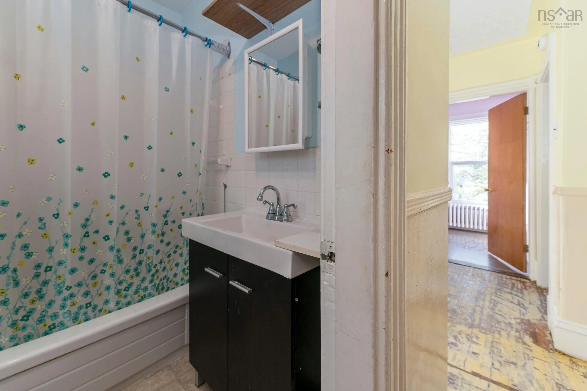 6311 Yale Street, Halifax, NS B3L 1C9, 3 Bedrooms Bedrooms, ,1 BathroomBathrooms,Residential,For Sale,Yale,202520988
