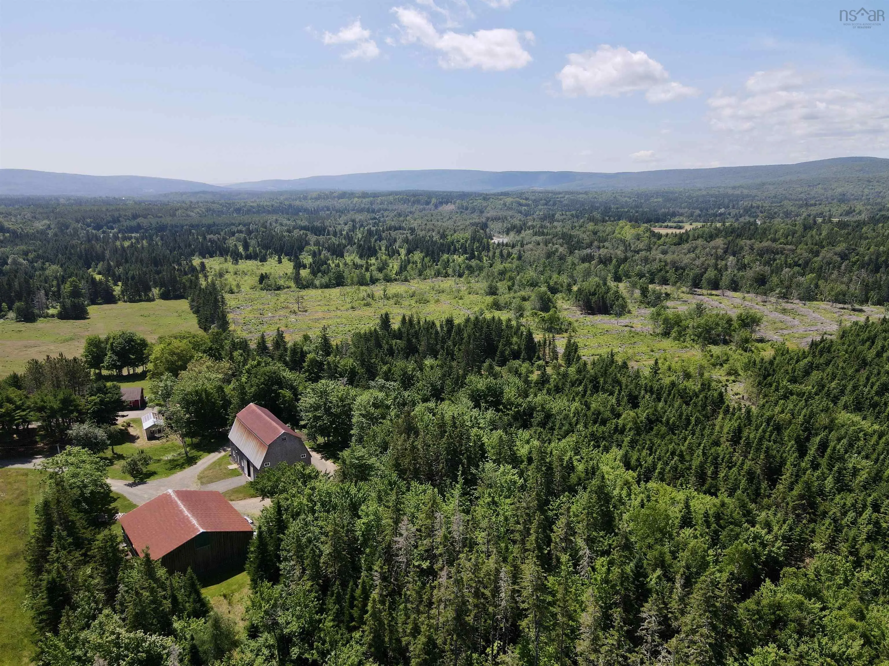2639 Cabot Trail, Middle River Ns B0e 1b0, 4 Bedrooms Bedrooms, ,2 BathroomsBathrooms,Residential,For Sale,Cabot,202425434