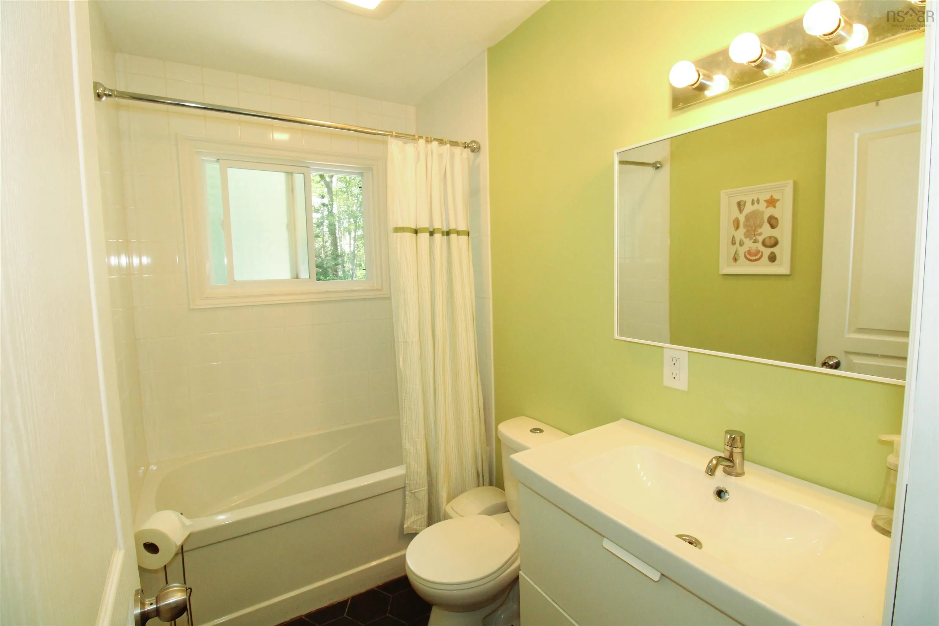 58 Majestic Avenue, Beaver Bank, NS B4E 3A5, 4 Bedrooms Bedrooms, ,2 BathroomsBathrooms,Residential,For Sale,Majestic,202516515