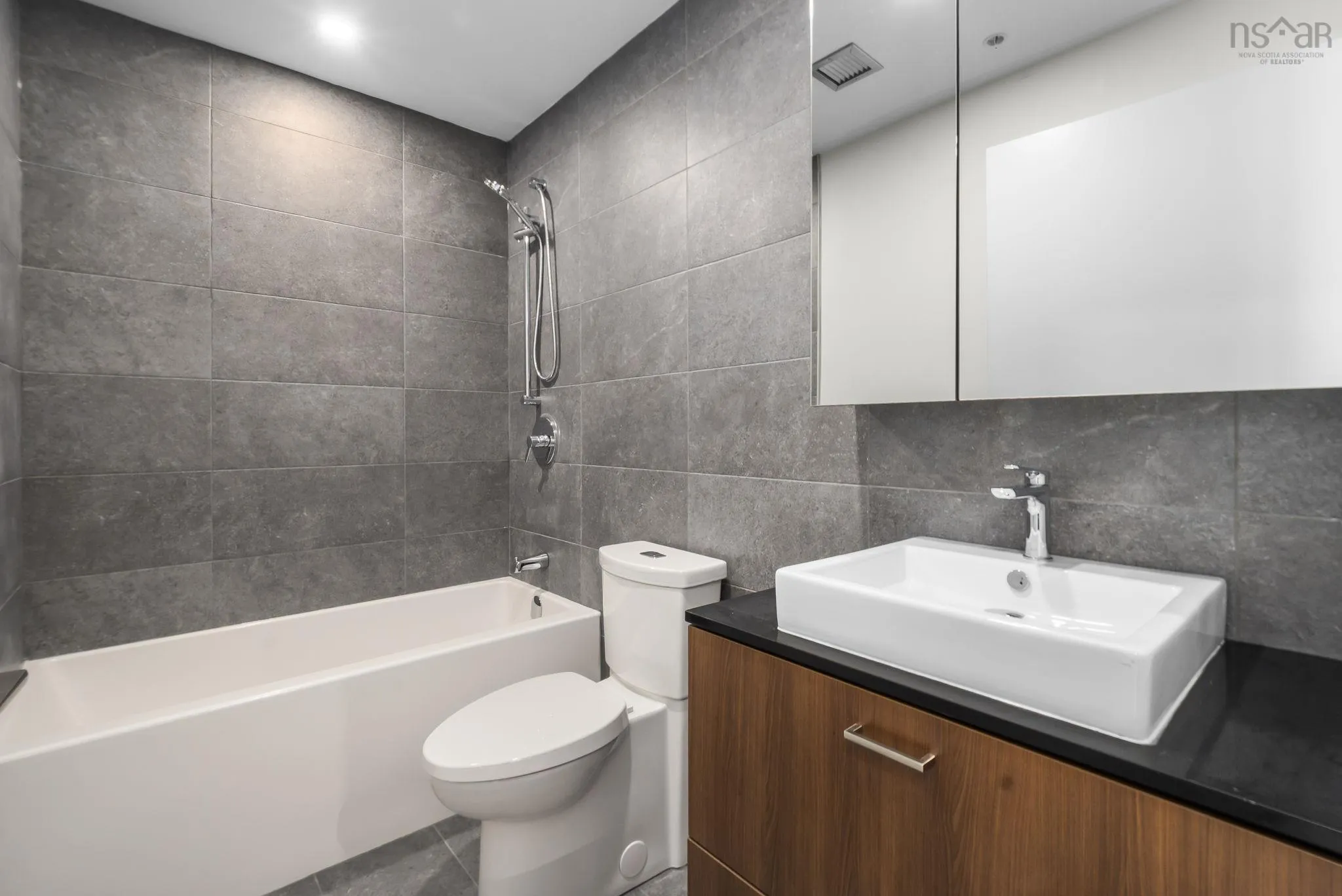 608-5511 Bilby Street, Halifax, NS B3K 1V4, 2 Bedrooms Bedrooms, ,1 BathroomBathrooms,Residential,For Sale,Bilby,202520970