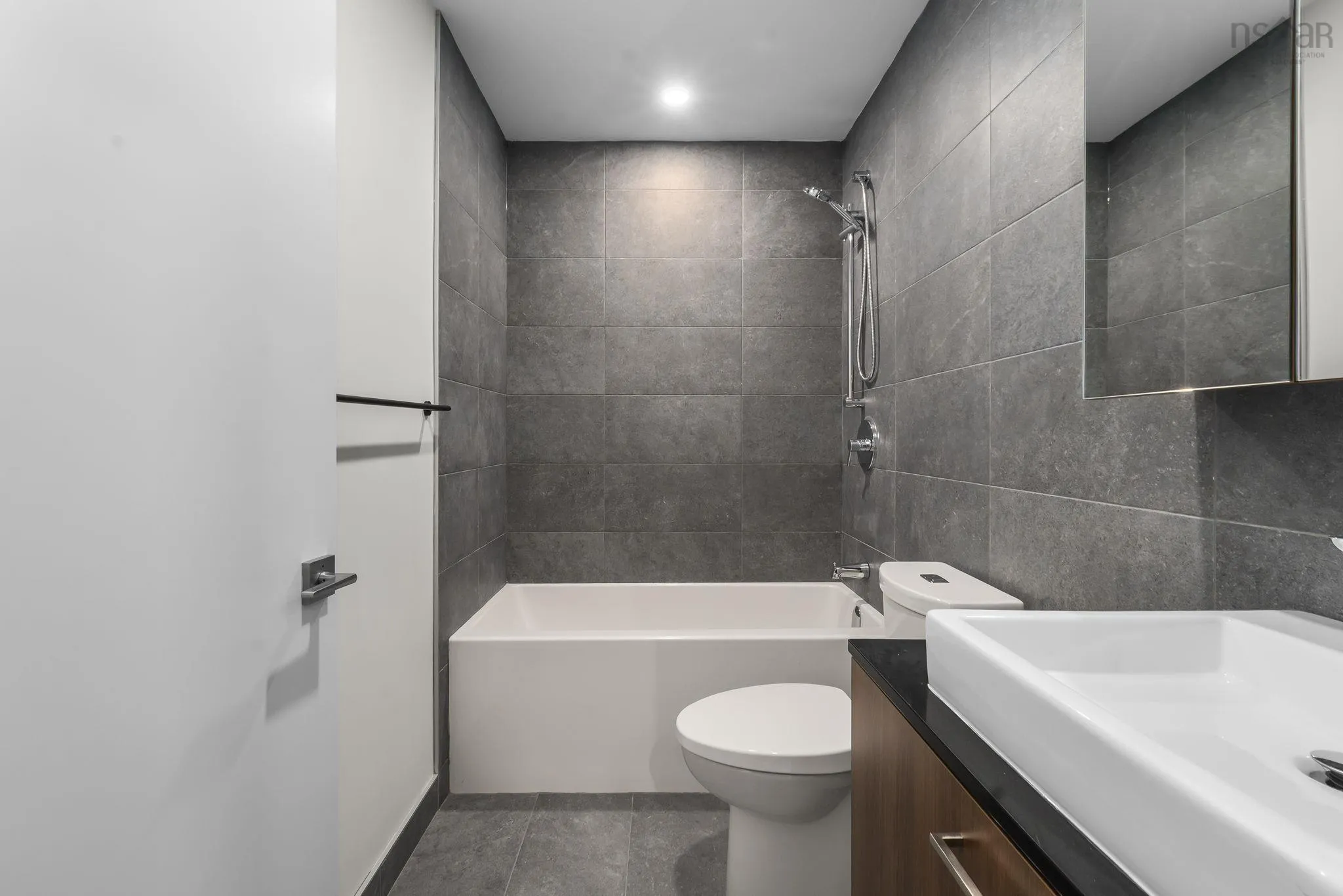 608-5511 Bilby Street, Halifax, NS B3K 1V4, 2 Bedrooms Bedrooms, ,1 BathroomBathrooms,Residential,For Sale,Bilby,202520970