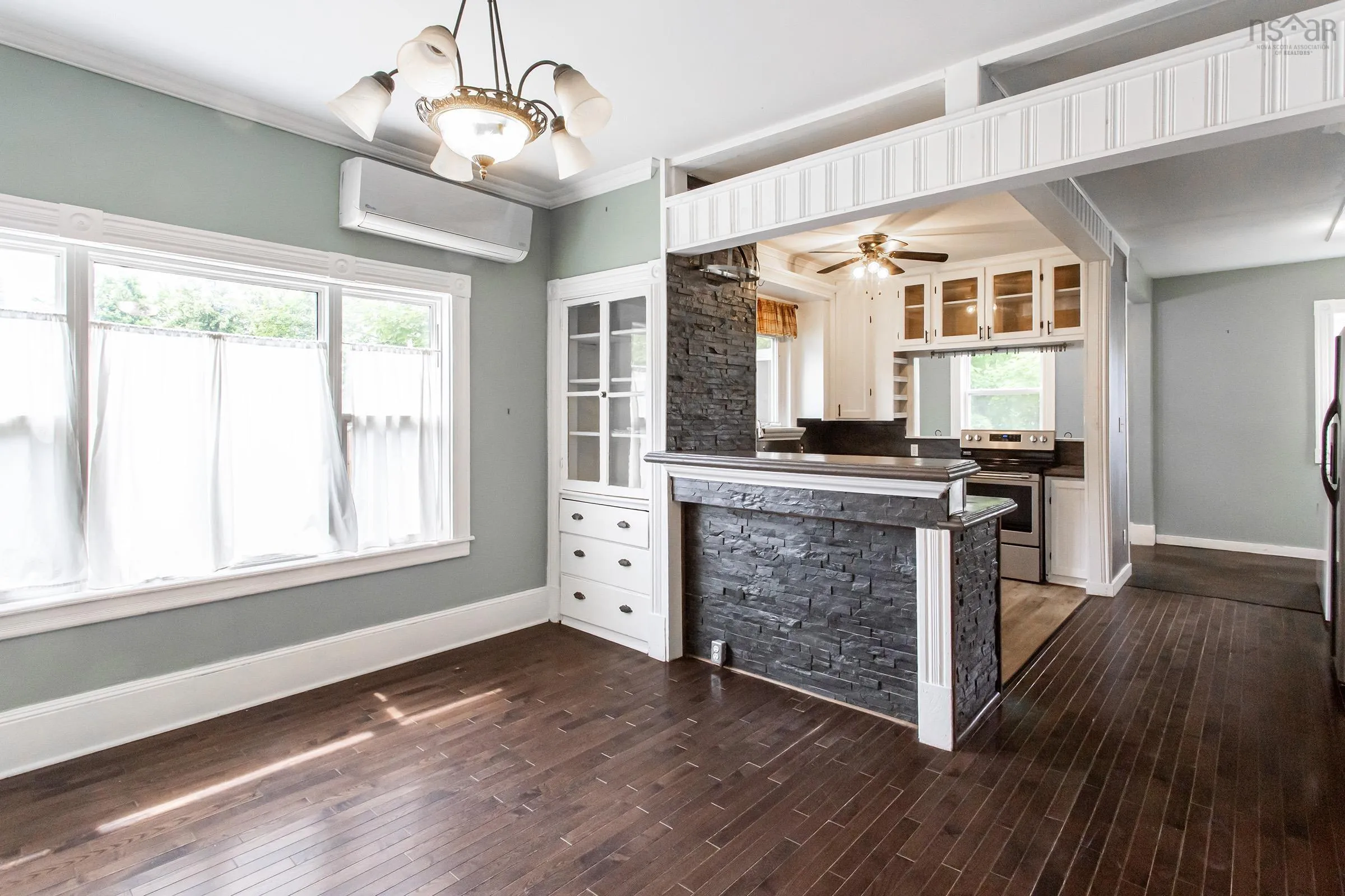 17 Queen Street, Middleton Ns B0s 1p0, 5 Bedrooms Bedrooms, ,3 BathroomsBathrooms,Residential,For Sale,Queen,202507931