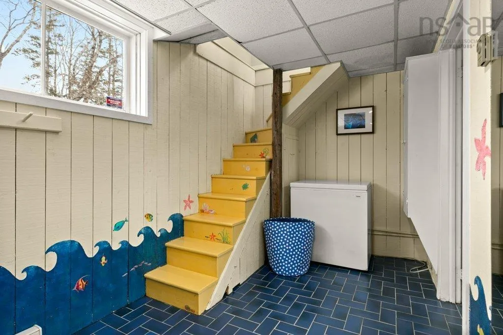 36 Latimer Lane, Chester Basin, NS B0J 1K0, 2 Bedrooms Bedrooms, ,2 BathroomsBathrooms,Residential,For Sale,Latimer,202513587