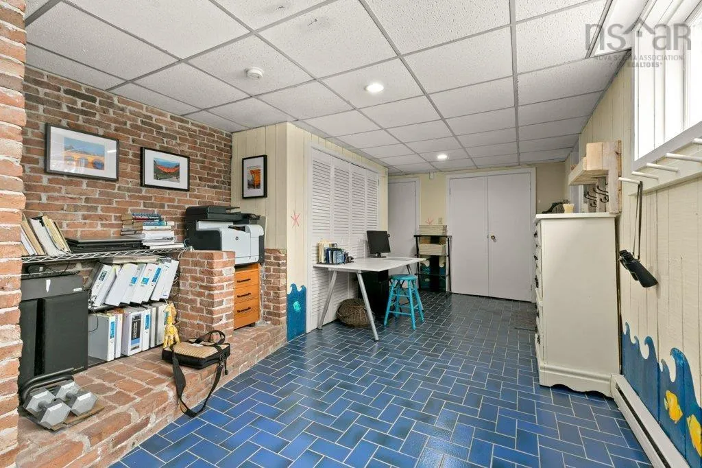 36 Latimer Lane, Chester Basin, NS B0J 1K0, 2 Bedrooms Bedrooms, ,2 BathroomsBathrooms,Residential,For Sale,Latimer,202513587
