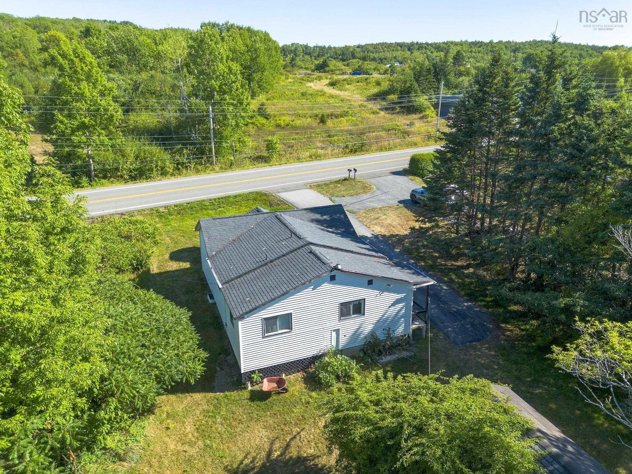 925 1 Highway, Deep Brook, NS B0S 1J0, 2 Bedrooms Bedrooms, ,1 BathroomBathrooms,Residential,For Sale,1,202520965