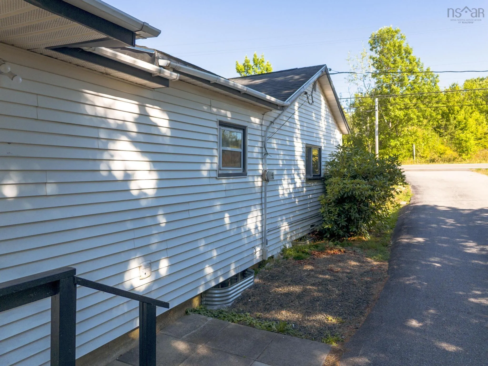 925 1 Highway, Deep Brook, NS B0S 1J0, 2 Bedrooms Bedrooms, ,1 BathroomBathrooms,Residential,For Sale,1,202520965