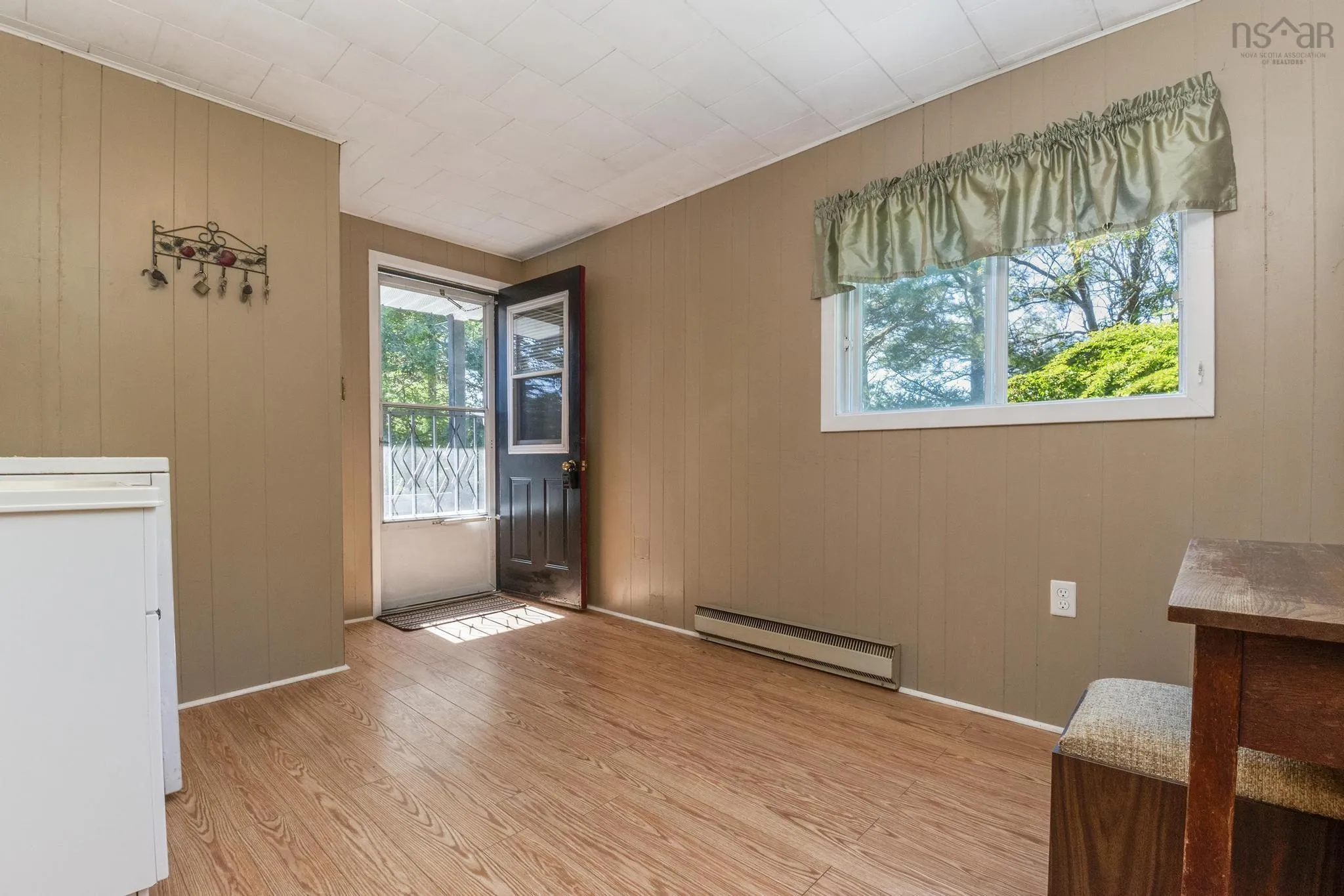 925 1 Highway, Deep Brook, NS B0S 1J0, 2 Bedrooms Bedrooms, ,1 BathroomBathrooms,Residential,For Sale,1,202520965