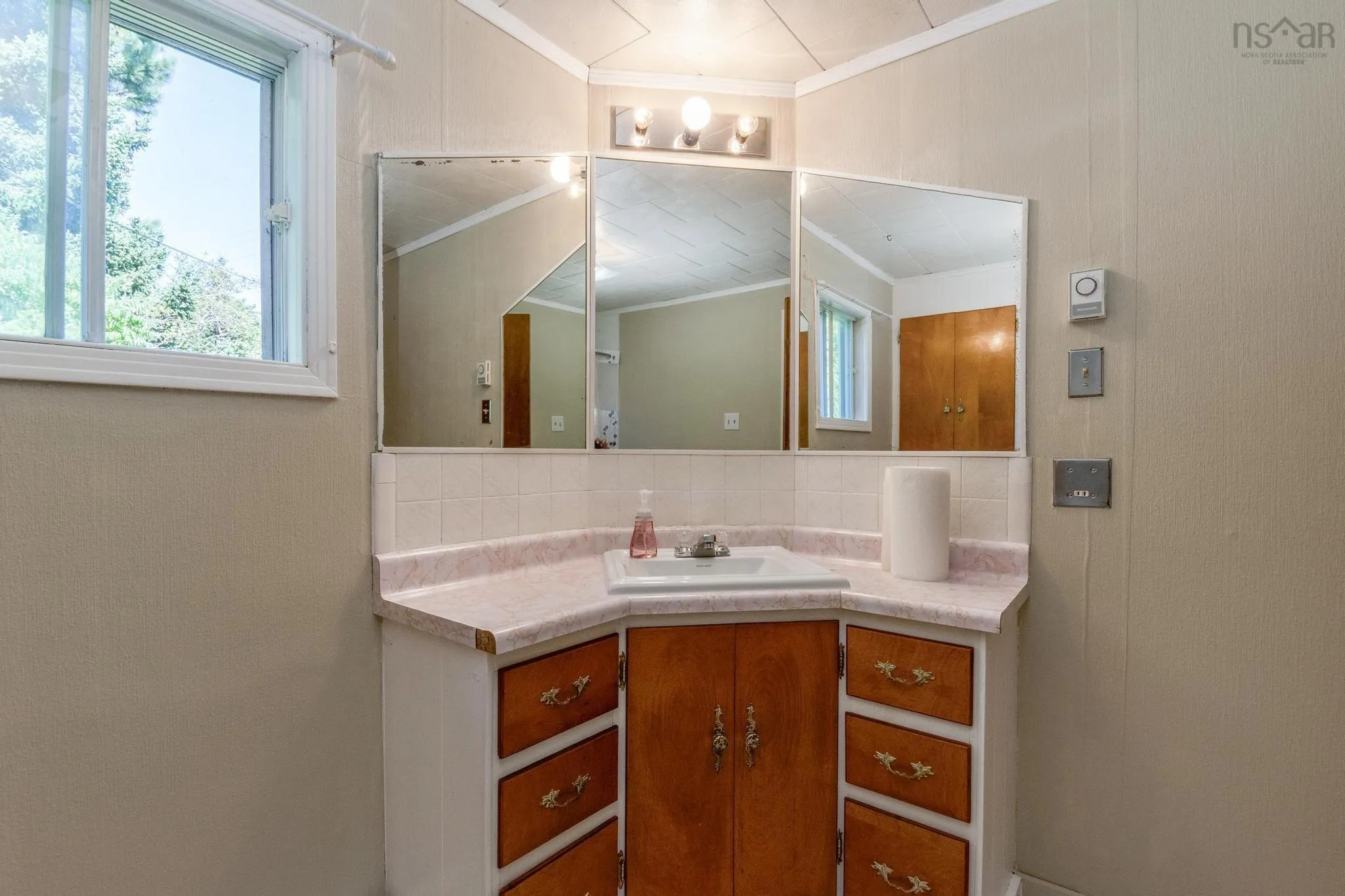 925 1 Highway, Deep Brook, NS B0S 1J0, 2 Bedrooms Bedrooms, ,1 BathroomBathrooms,Residential,For Sale,1,202520965