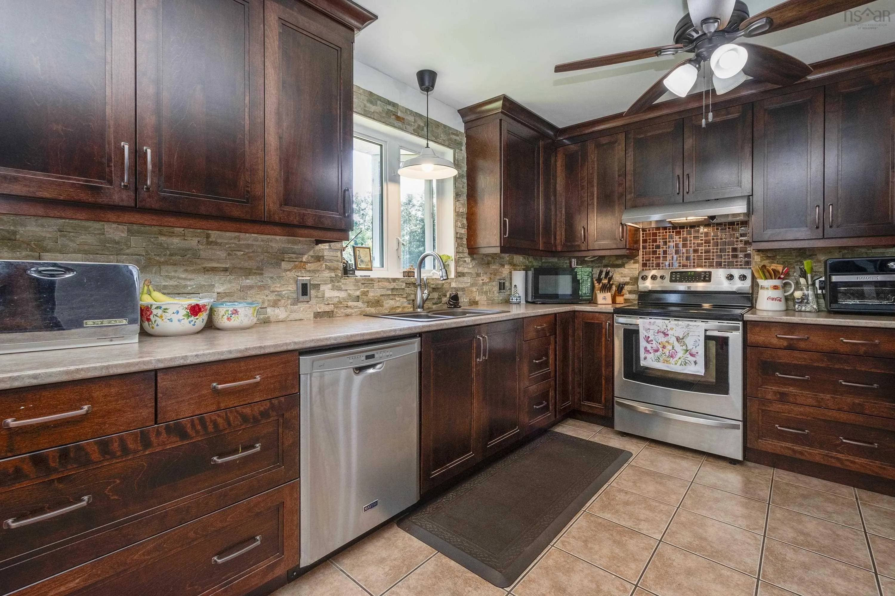 9 Jan Marie Drive, Lawrencetown, NS B2Z 1E2, 3 Bedrooms Bedrooms, ,2 BathroomsBathrooms,Residential,For Sale,Jan Marie,202518024