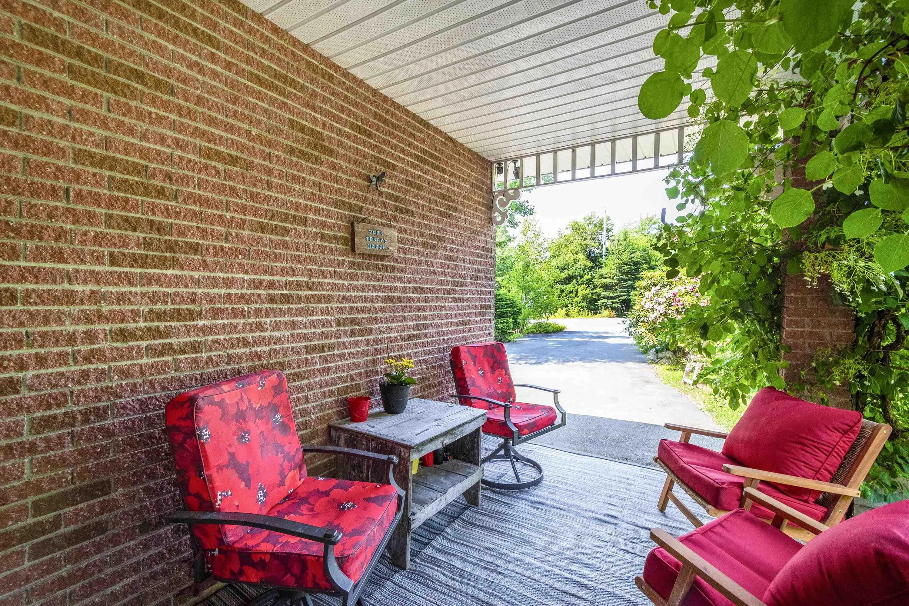 9 Jan Marie Drive, Lawrencetown, NS B2Z 1E2, 3 Bedrooms Bedrooms, ,2 BathroomsBathrooms,Residential,For Sale,Jan Marie,202518024