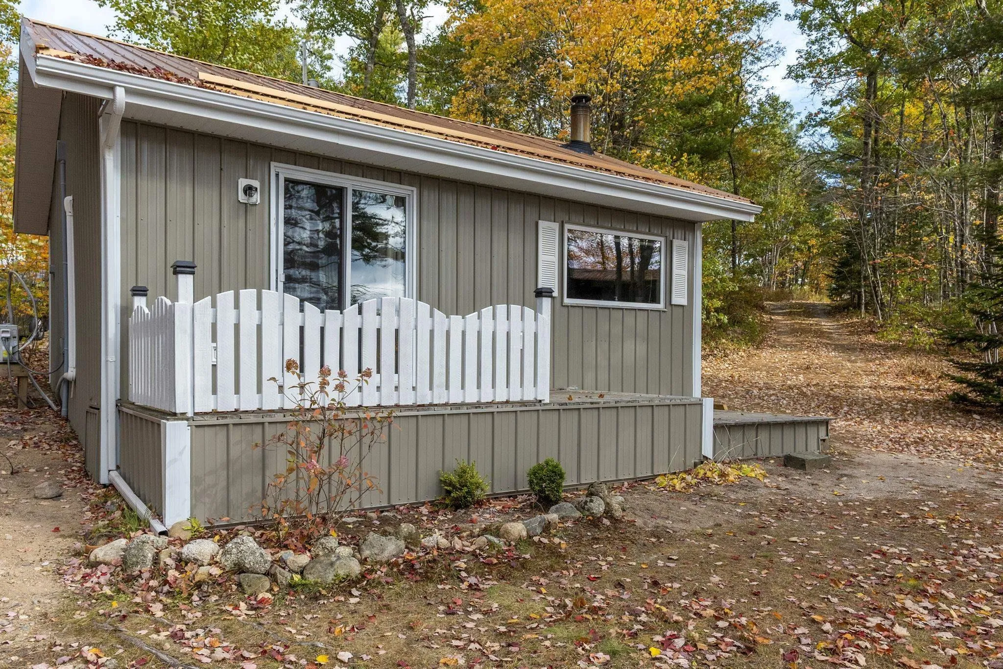 189 Mill Pond Road, New Albany, NS B0S 1P0, 2 Bedrooms Bedrooms, ,1 BathroomBathrooms,Residential,For Sale,Mill Pond,202525507