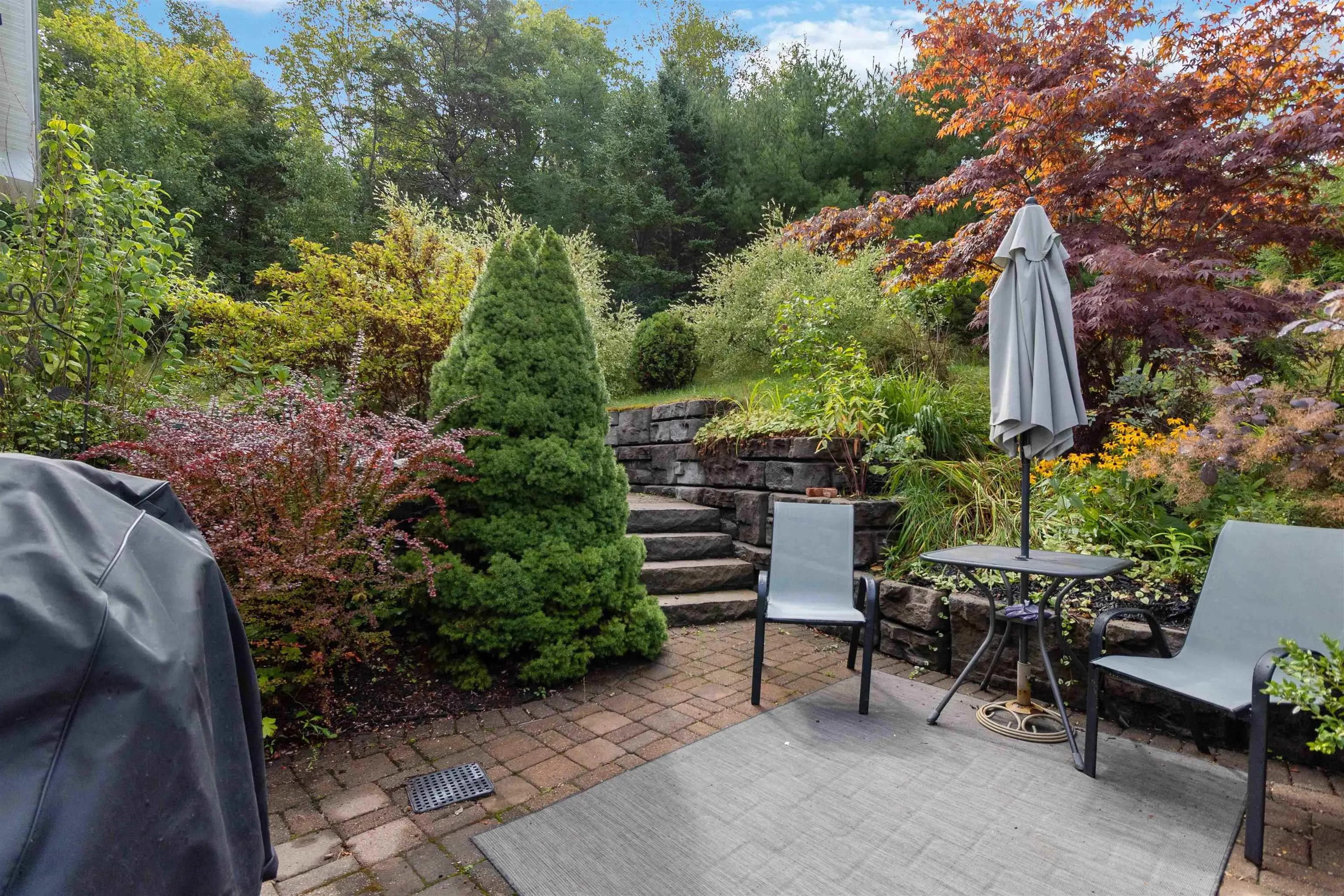 28 Flinns Hill, Bedford, NS B4A 3S8, 4 Bedrooms Bedrooms, ,3 BathroomsBathrooms,Residential,For Sale,Flinns Hill,202522996