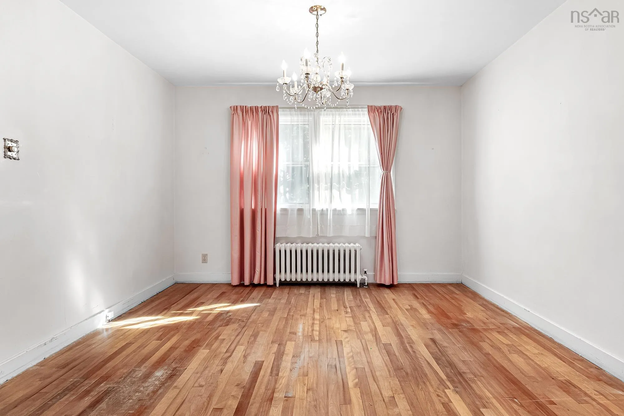 3153 Hemlock Street, Halifax, NS B3L 4B5, 2 Bedrooms Bedrooms, ,1 BathroomBathrooms,Residential,For Sale,Hemlock,202524602