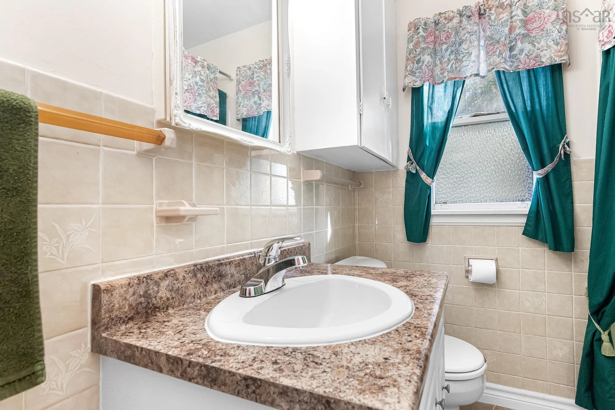 3153 Hemlock Street, Halifax, NS B3L 4B5, 2 Bedrooms Bedrooms, ,1 BathroomBathrooms,Residential,For Sale,Hemlock,202524602