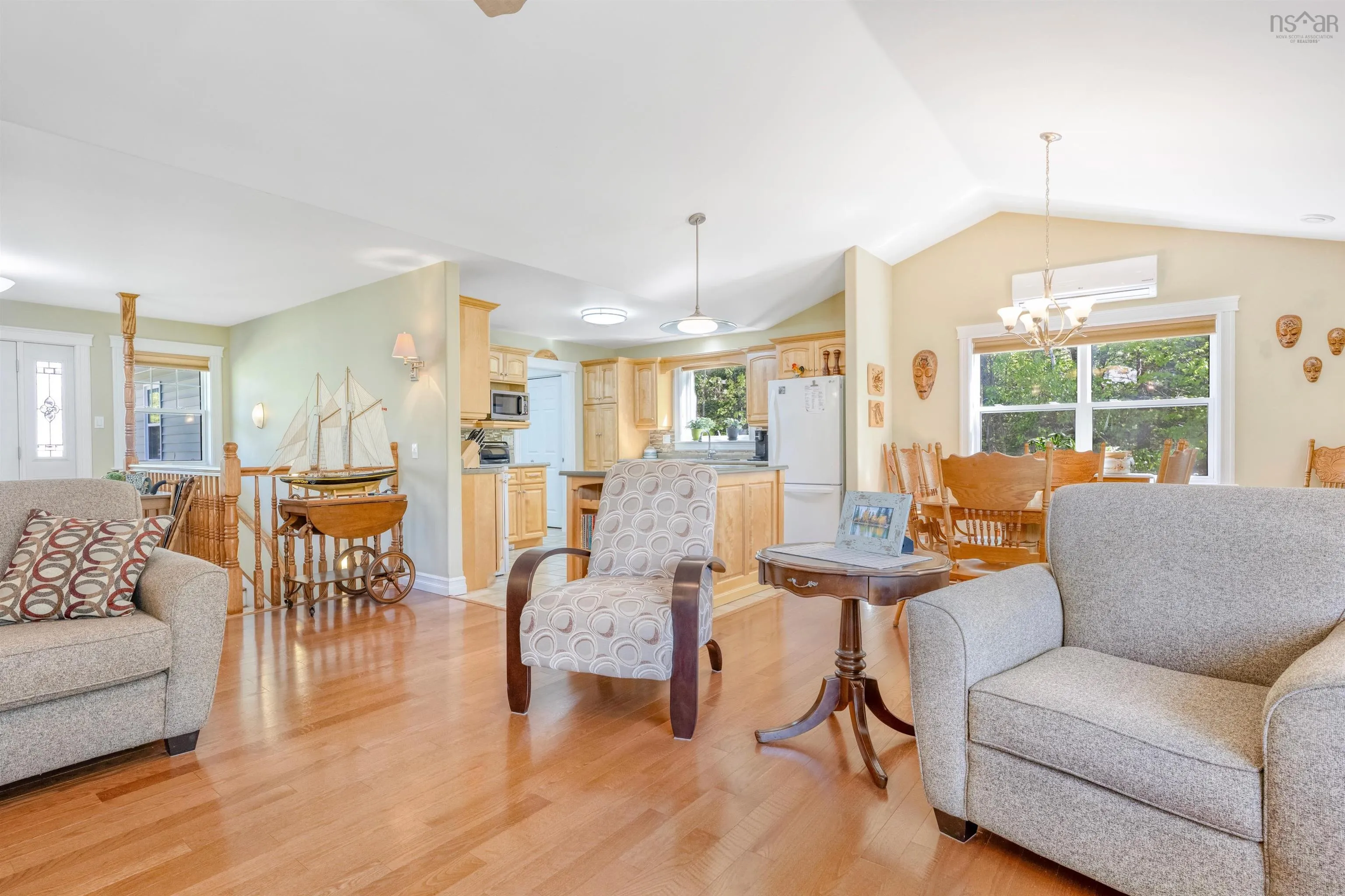 108 Pinecrest Boulevard, Bridgewater, NS B4V 3R4, 4 Bedrooms Bedrooms, ,3 BathroomsBathrooms,Residential,For Sale,Pinecrest,202512788