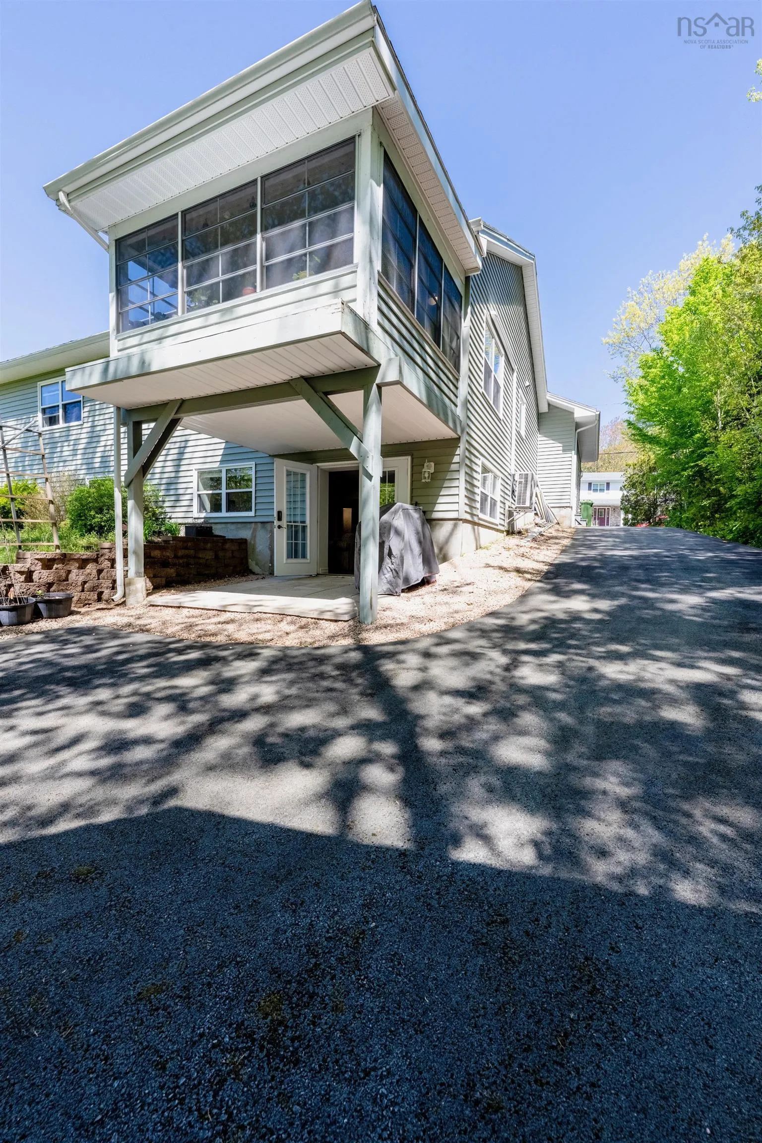 108 Pinecrest Boulevard, Bridgewater, NS B4V 3R4, 4 Bedrooms Bedrooms, ,3 BathroomsBathrooms,Residential,For Sale,Pinecrest,202512788