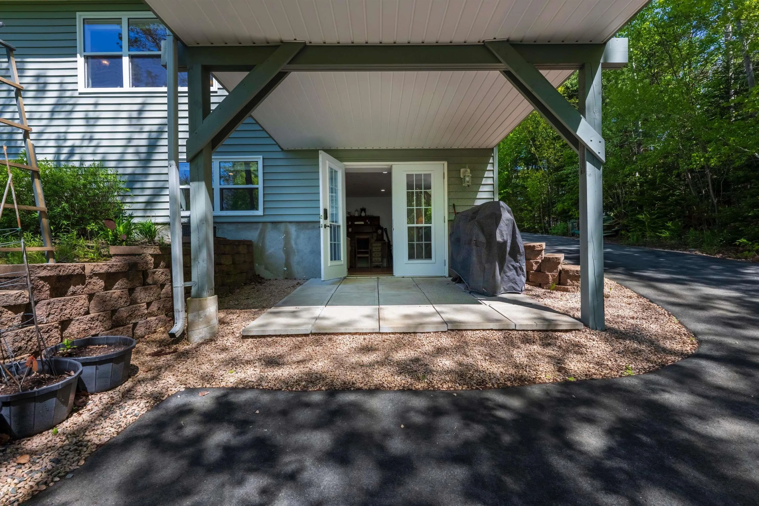 108 Pinecrest Boulevard, Bridgewater, NS B4V 3R4, 4 Bedrooms Bedrooms, ,3 BathroomsBathrooms,Residential,For Sale,Pinecrest,202512788