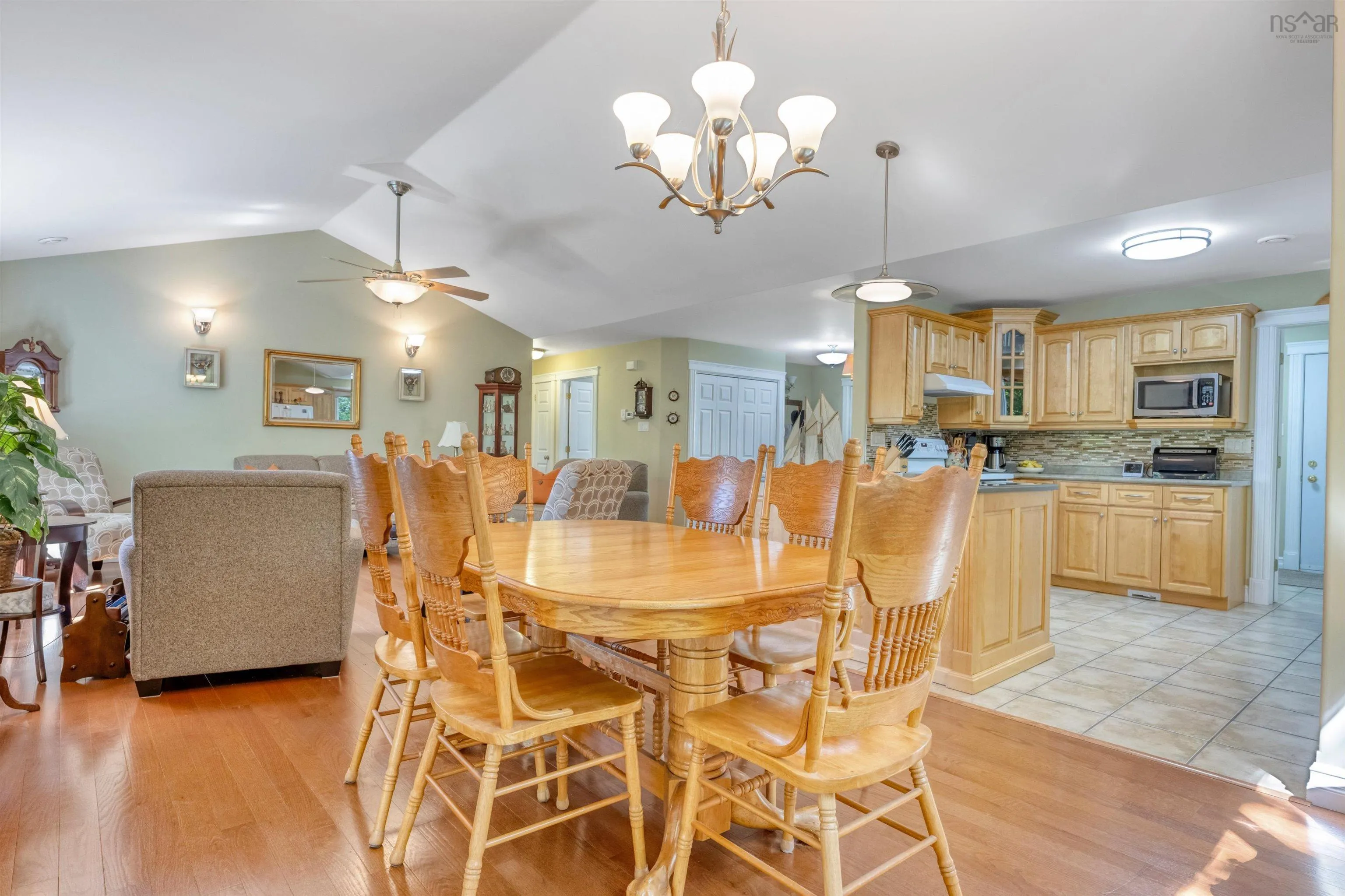108 Pinecrest Boulevard, Bridgewater, NS B4V 3R4, 4 Bedrooms Bedrooms, ,3 BathroomsBathrooms,Residential,For Sale,Pinecrest,202512788