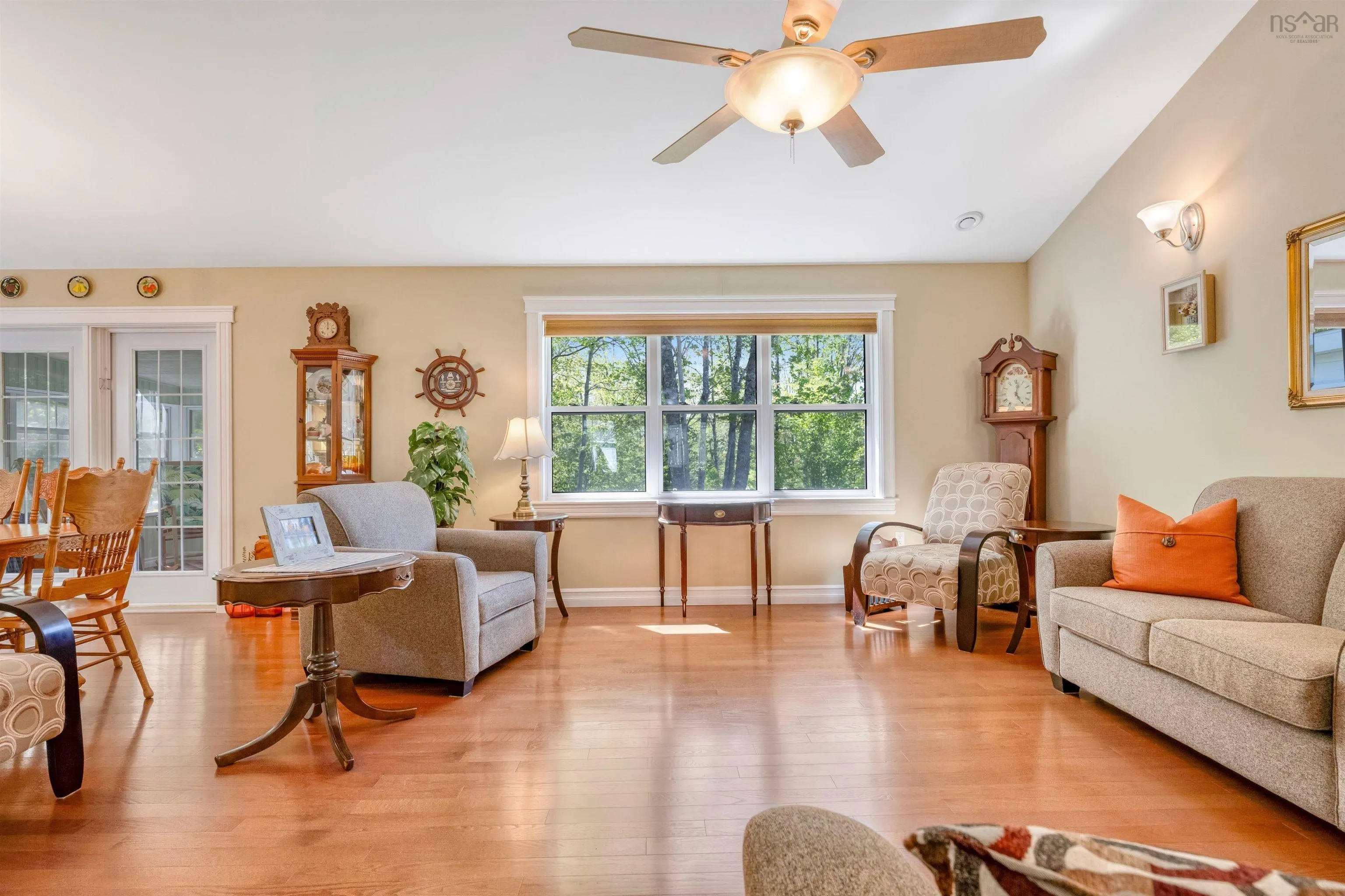 108 Pinecrest Boulevard, Bridgewater, NS B4V 3R4, 4 Bedrooms Bedrooms, ,3 BathroomsBathrooms,Residential,For Sale,Pinecrest,202512788