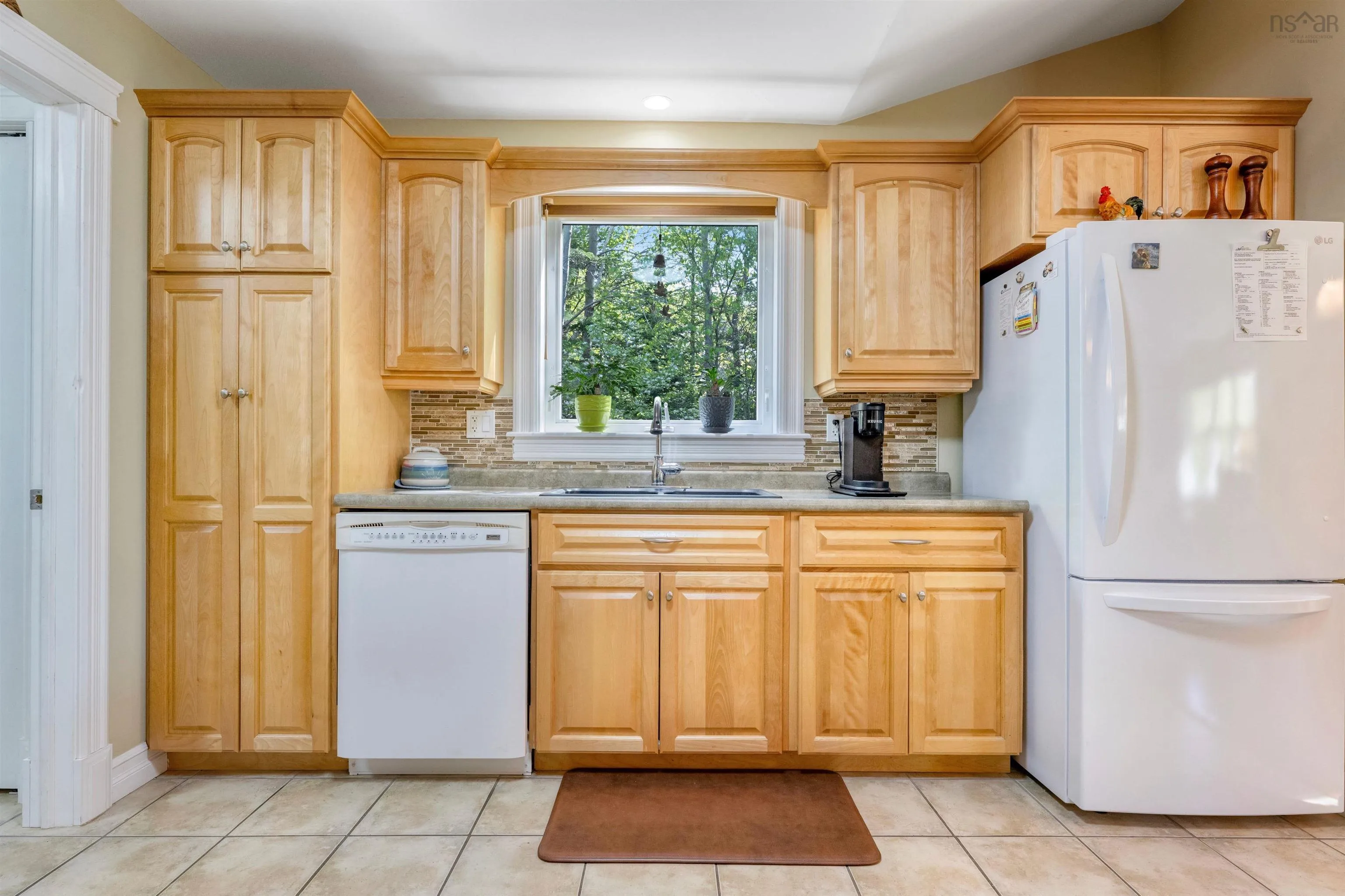 108 Pinecrest Boulevard, Bridgewater, NS B4V 3R4, 4 Bedrooms Bedrooms, ,3 BathroomsBathrooms,Residential,For Sale,Pinecrest,202512788