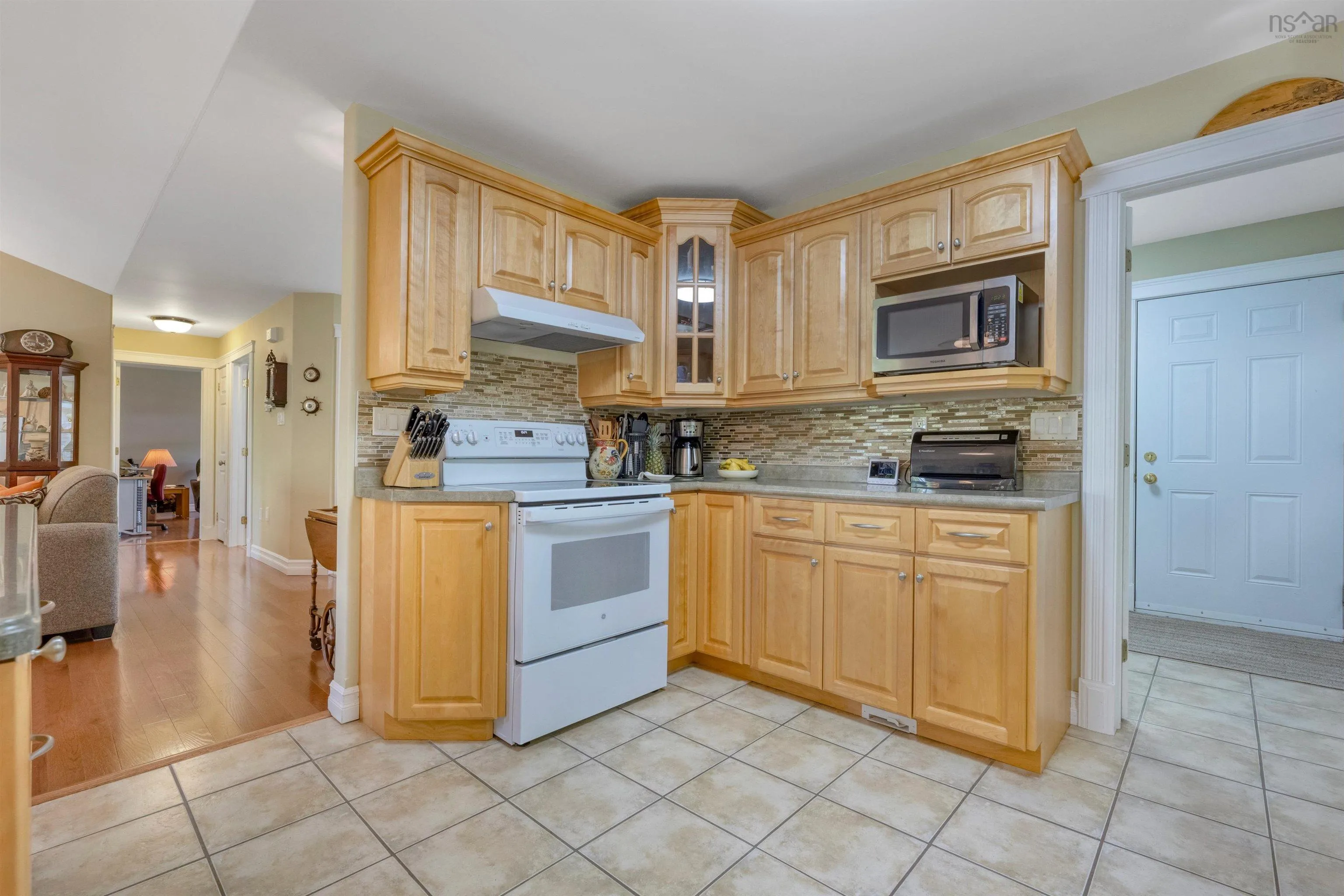108 Pinecrest Boulevard, Bridgewater, NS B4V 3R4, 4 Bedrooms Bedrooms, ,3 BathroomsBathrooms,Residential,For Sale,Pinecrest,202512788