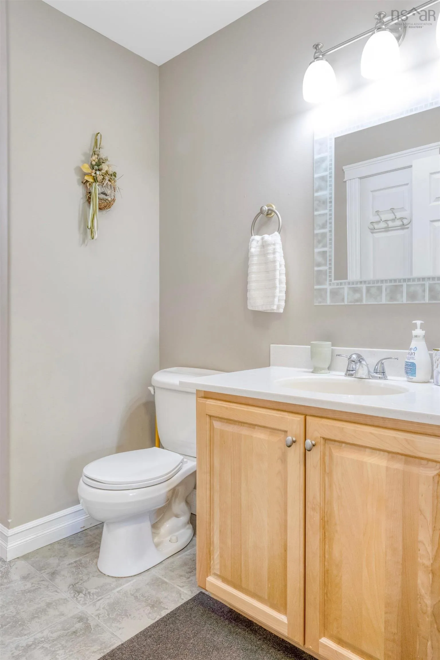 108 Pinecrest Boulevard, Bridgewater, NS B4V 3R4, 4 Bedrooms Bedrooms, ,3 BathroomsBathrooms,Residential,For Sale,Pinecrest,202512788