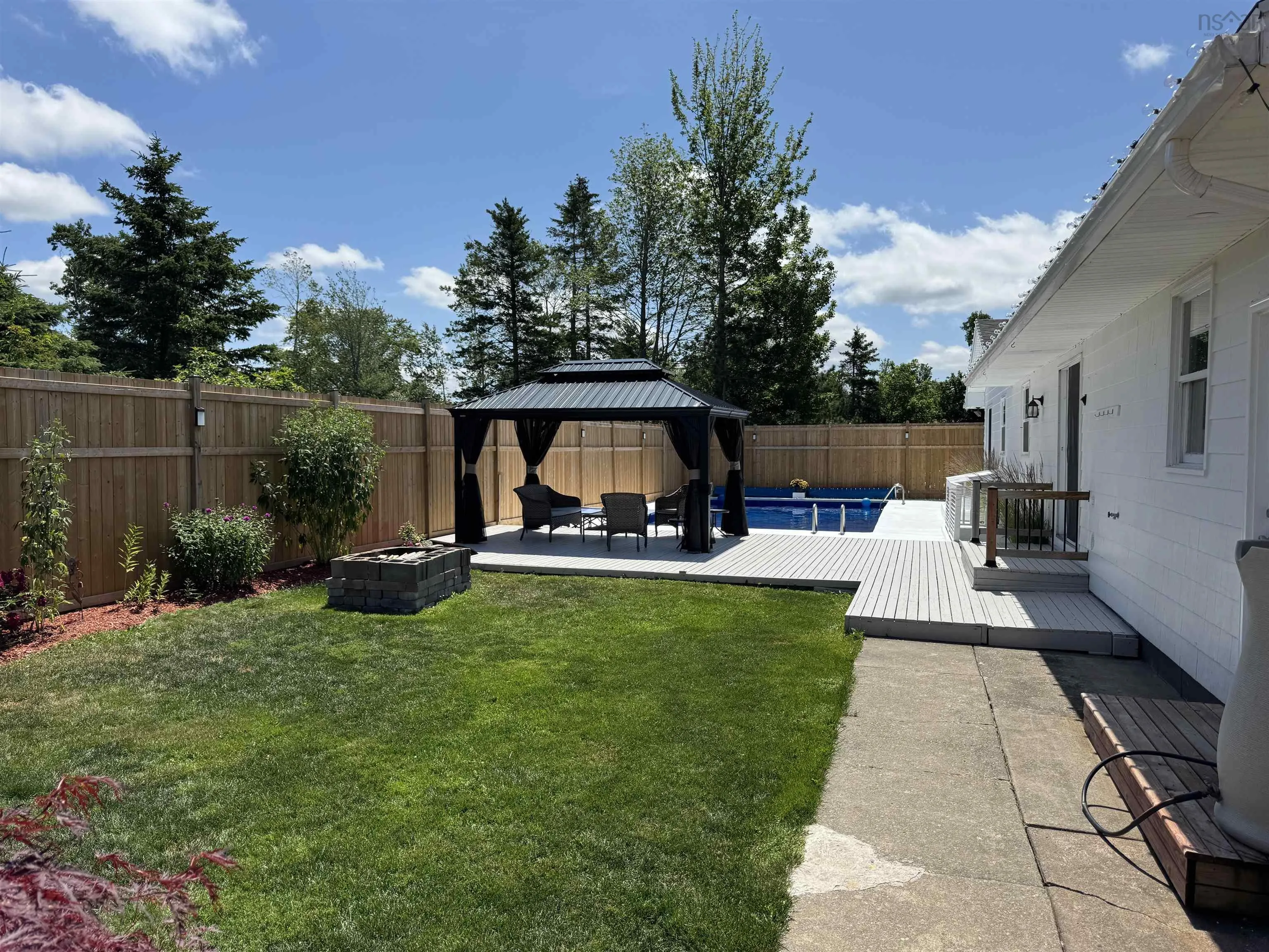 95 Poplar Street, Stellarton, NS B0K 1S0, 3 Bedrooms Bedrooms, ,3 BathroomsBathrooms,Residential,For Sale,Poplar,202518121