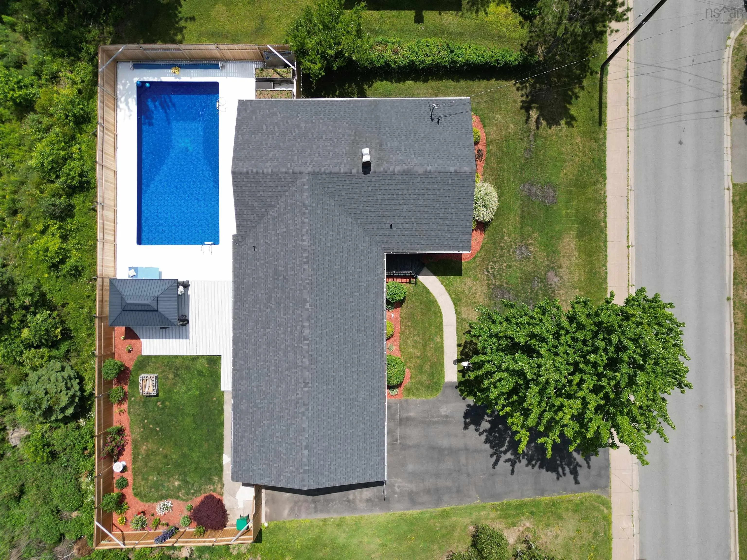95 Poplar Street, Stellarton, NS B0K 1S0, 3 Bedrooms Bedrooms, ,3 BathroomsBathrooms,Residential,For Sale,Poplar,202518121