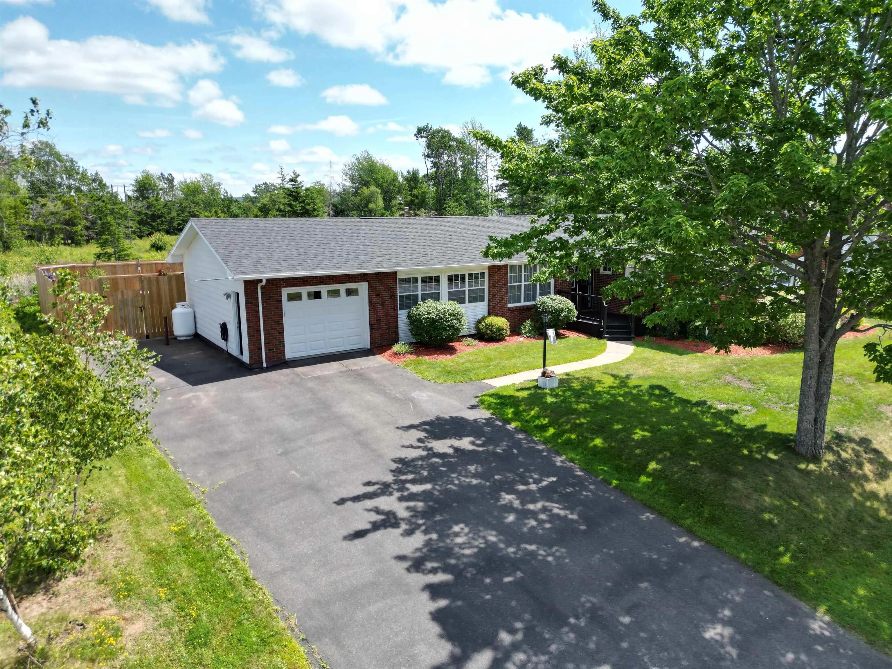 95 Poplar Street, Stellarton, NS B0K 1S0, 3 Bedrooms Bedrooms, ,3 BathroomsBathrooms,Residential,For Sale,Poplar,202518121