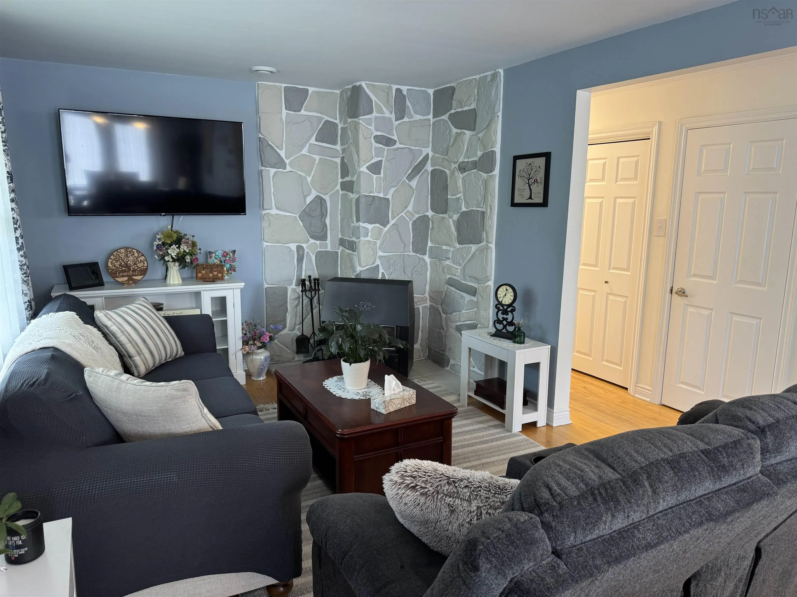 95 Poplar Street, Stellarton, NS B0K 1S0, 3 Bedrooms Bedrooms, ,3 BathroomsBathrooms,Residential,For Sale,Poplar,202518121