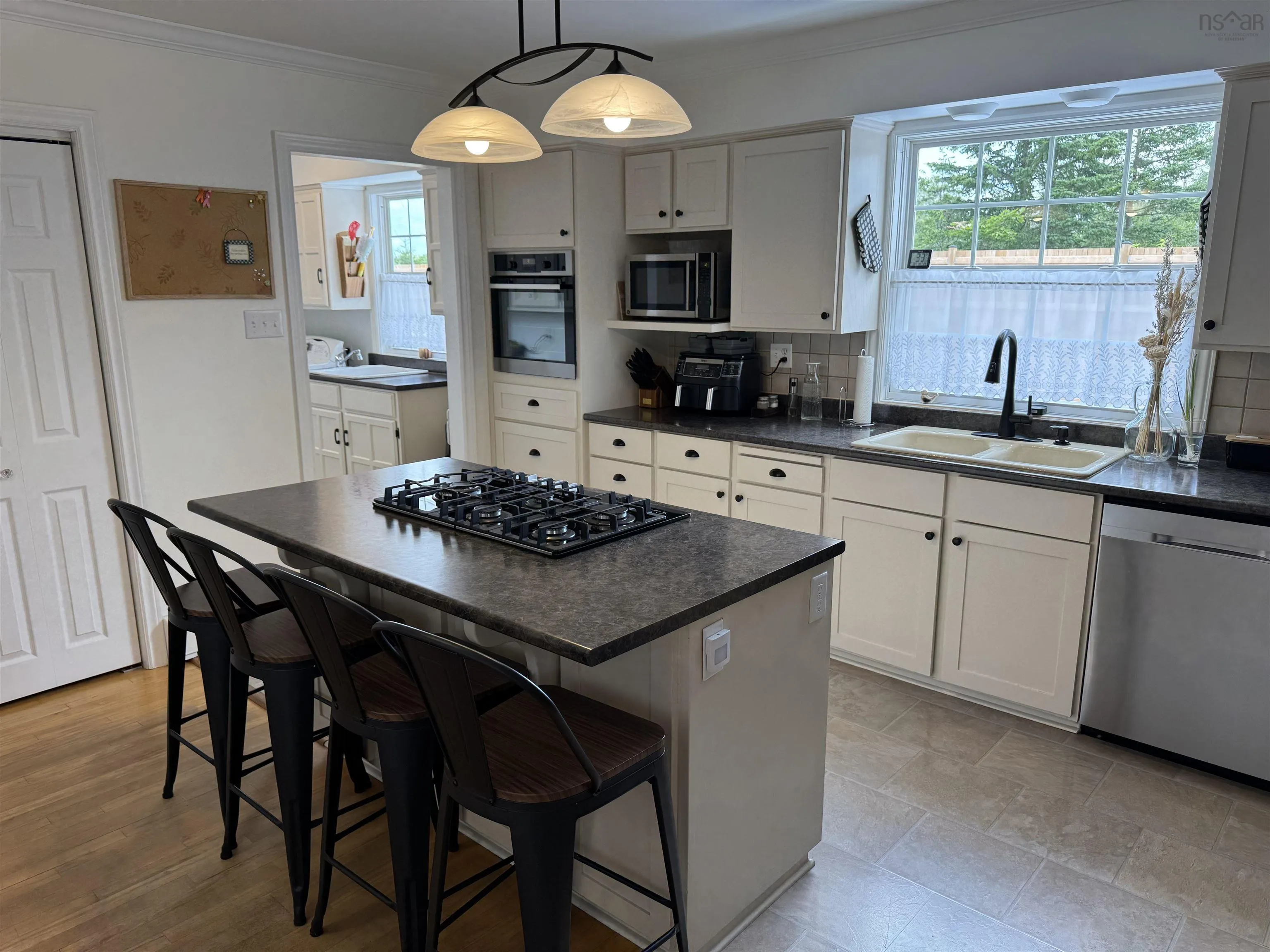 95 Poplar Street, Stellarton, NS B0K 1S0, 3 Bedrooms Bedrooms, ,3 BathroomsBathrooms,Residential,For Sale,Poplar,202518121