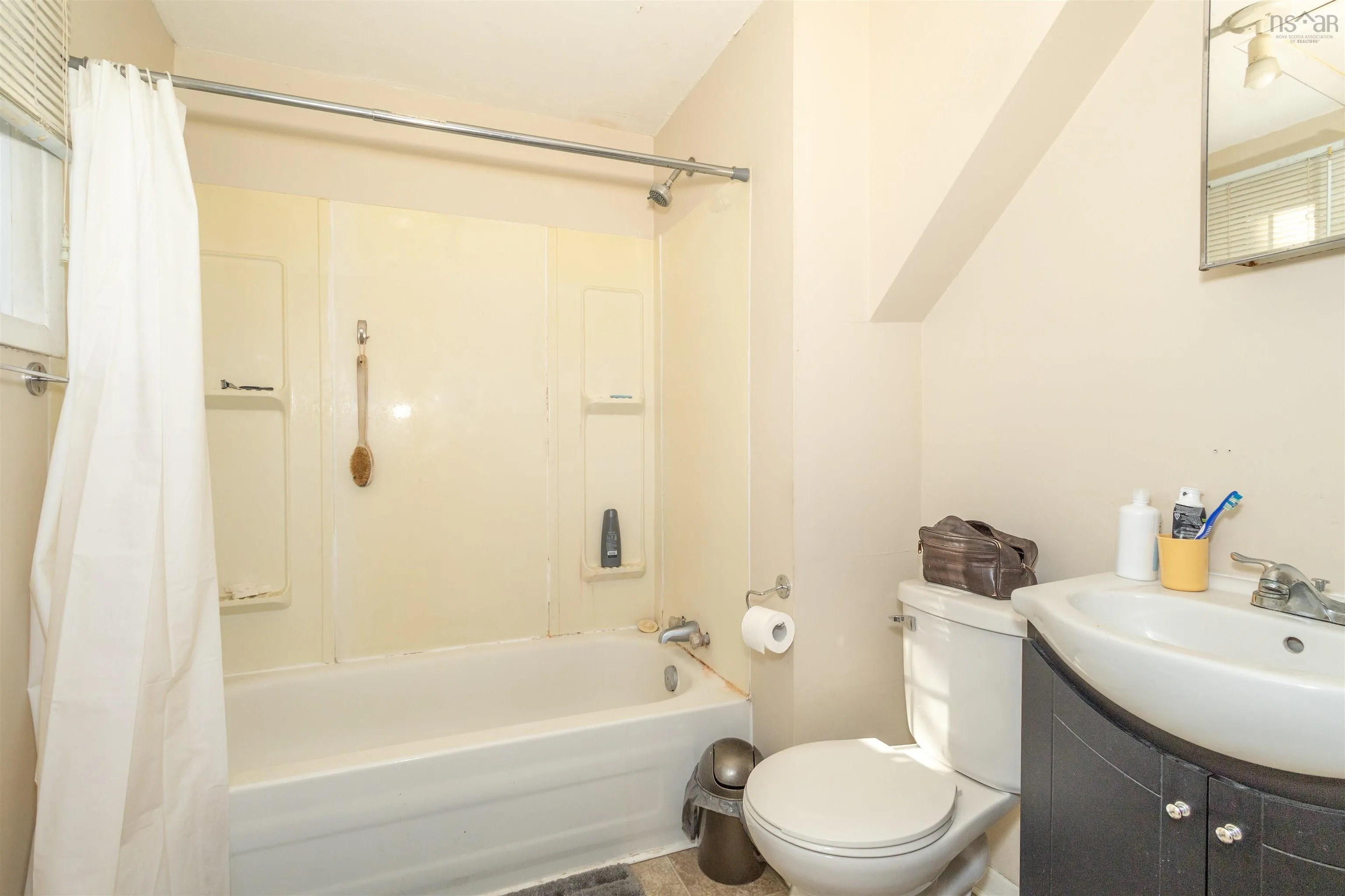 455 Whitney Avenue, Sydney, NS B1L 1G2, 4 Bedrooms Bedrooms, ,Residential Income,For Sale,Whitney,202524950