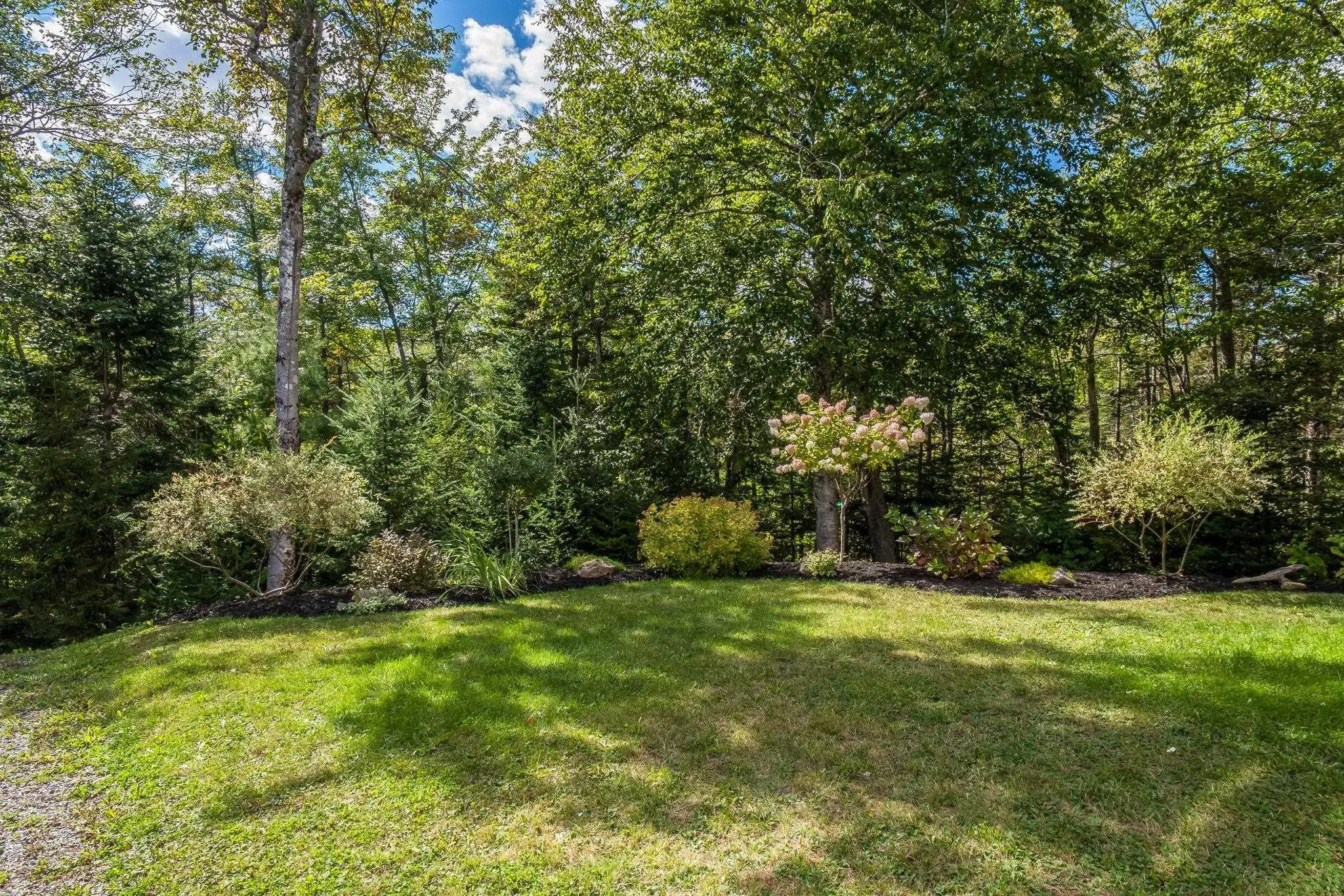 769 Lakeview Avenue, Middle Sackville, NS B4E 3G9, 4 Bedrooms Bedrooms, ,3 BathroomsBathrooms,Residential,For Sale,Lakeview,202523656