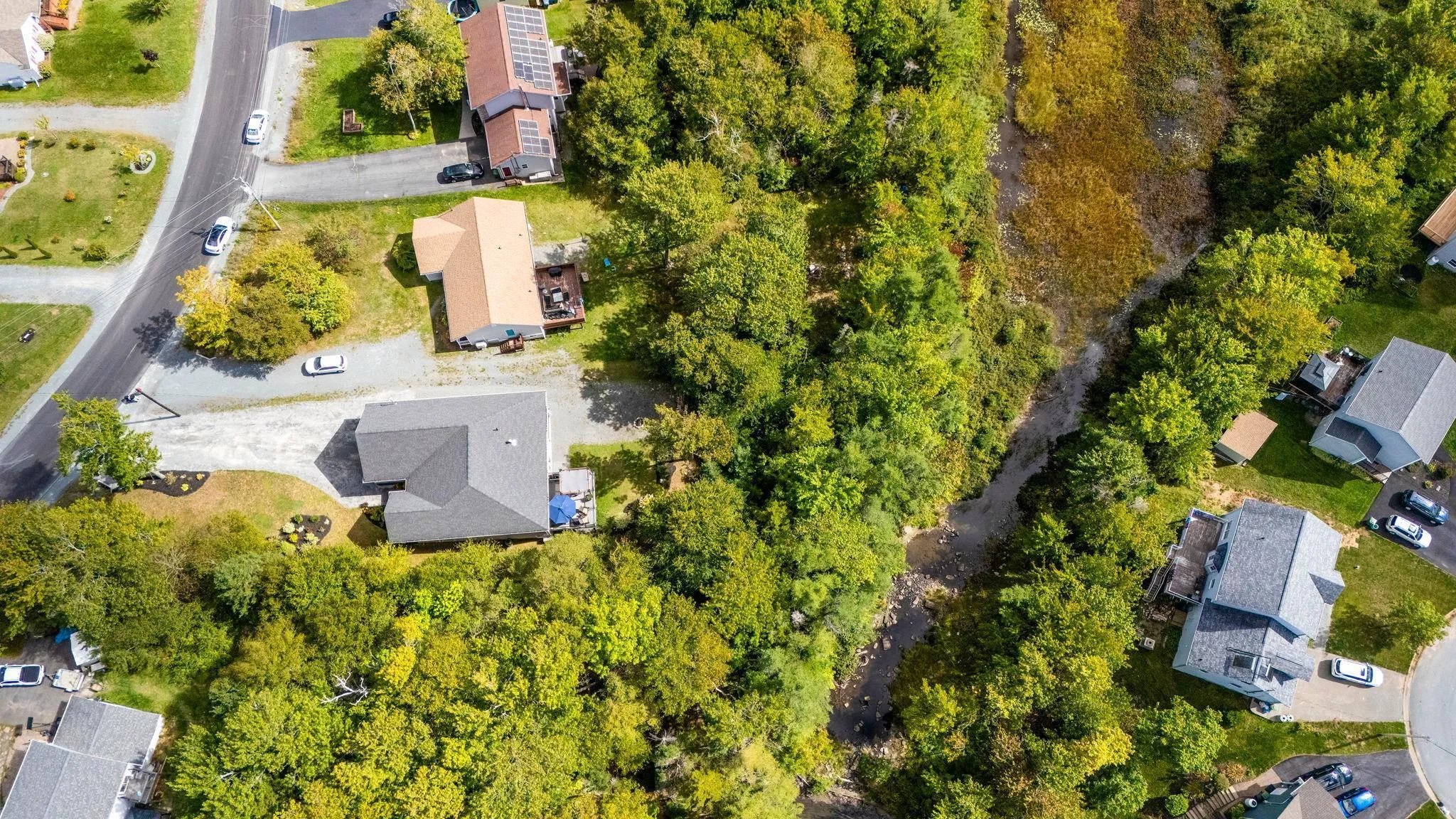 769 Lakeview Avenue, Middle Sackville, NS B4E 3G9, 4 Bedrooms Bedrooms, ,3 BathroomsBathrooms,Residential,For Sale,Lakeview,202523656