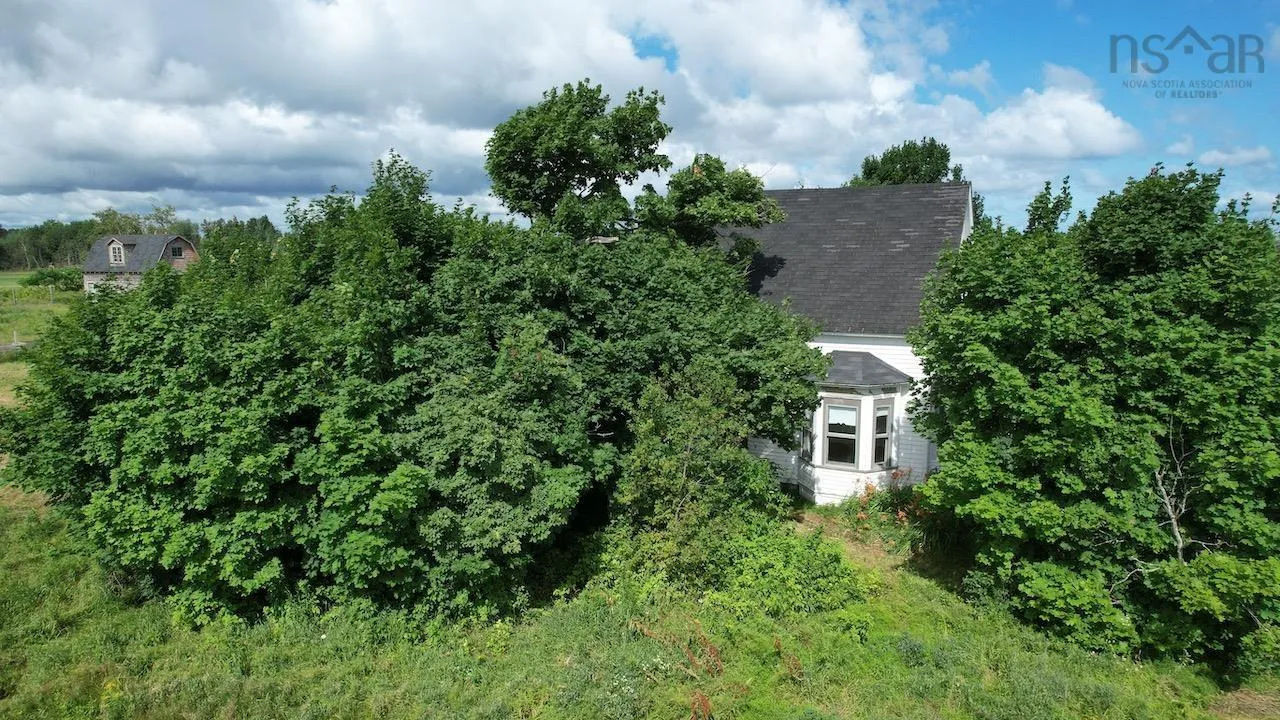 9372 Highway 6 Highway, Pugwash, NS B0K 1L0, 4 Bedrooms Bedrooms, ,2 BathroomsBathrooms,Residential,For Sale,Highway 6,202518592