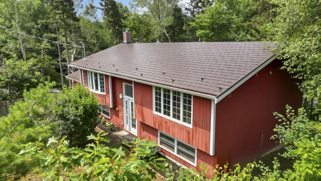 5 Minas Crescent, New Minas, NS B4N 4H1, 5 Bedrooms Bedrooms, ,2 BathroomsBathrooms,Residential,For Sale,Minas,202518609