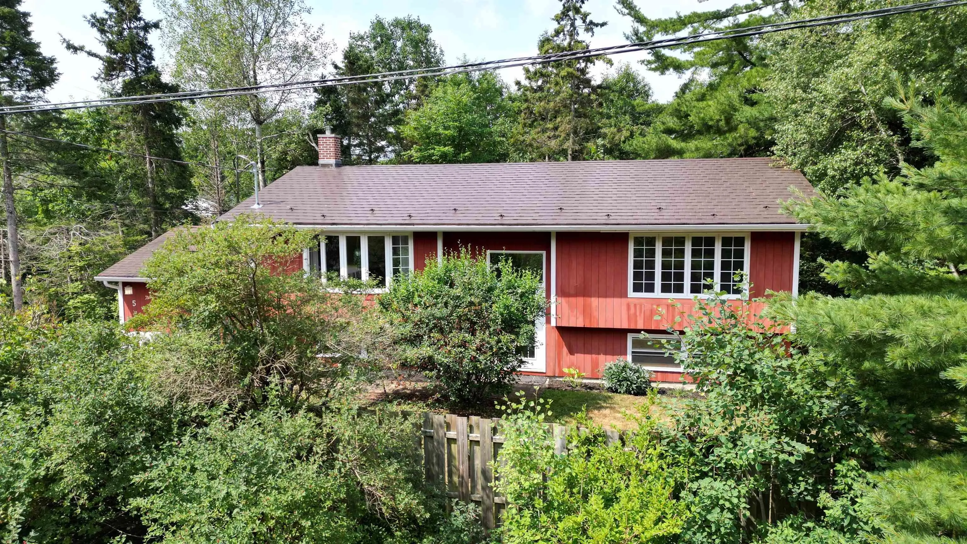 5 Minas Crescent, New Minas, NS B4N 4H1, 5 Bedrooms Bedrooms, ,2 BathroomsBathrooms,Residential,For Sale,Minas,202518609