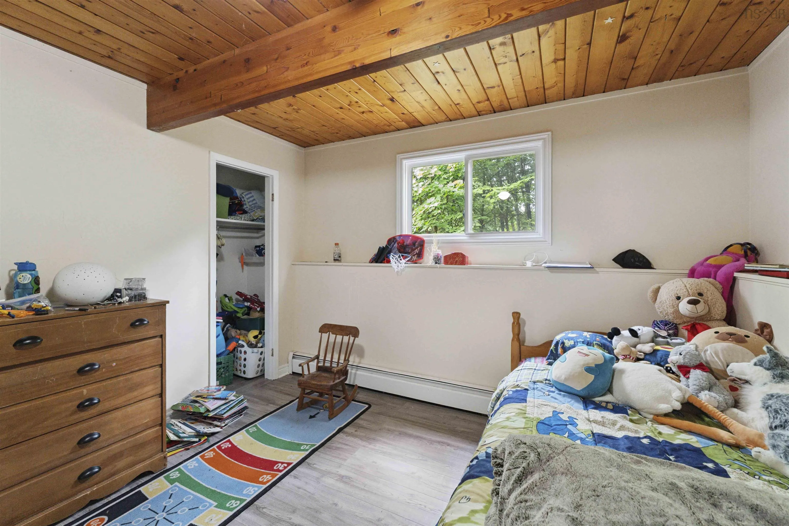 5 Minas Crescent, New Minas, NS B4N 4H1, 5 Bedrooms Bedrooms, ,2 BathroomsBathrooms,Residential,For Sale,Minas,202518609