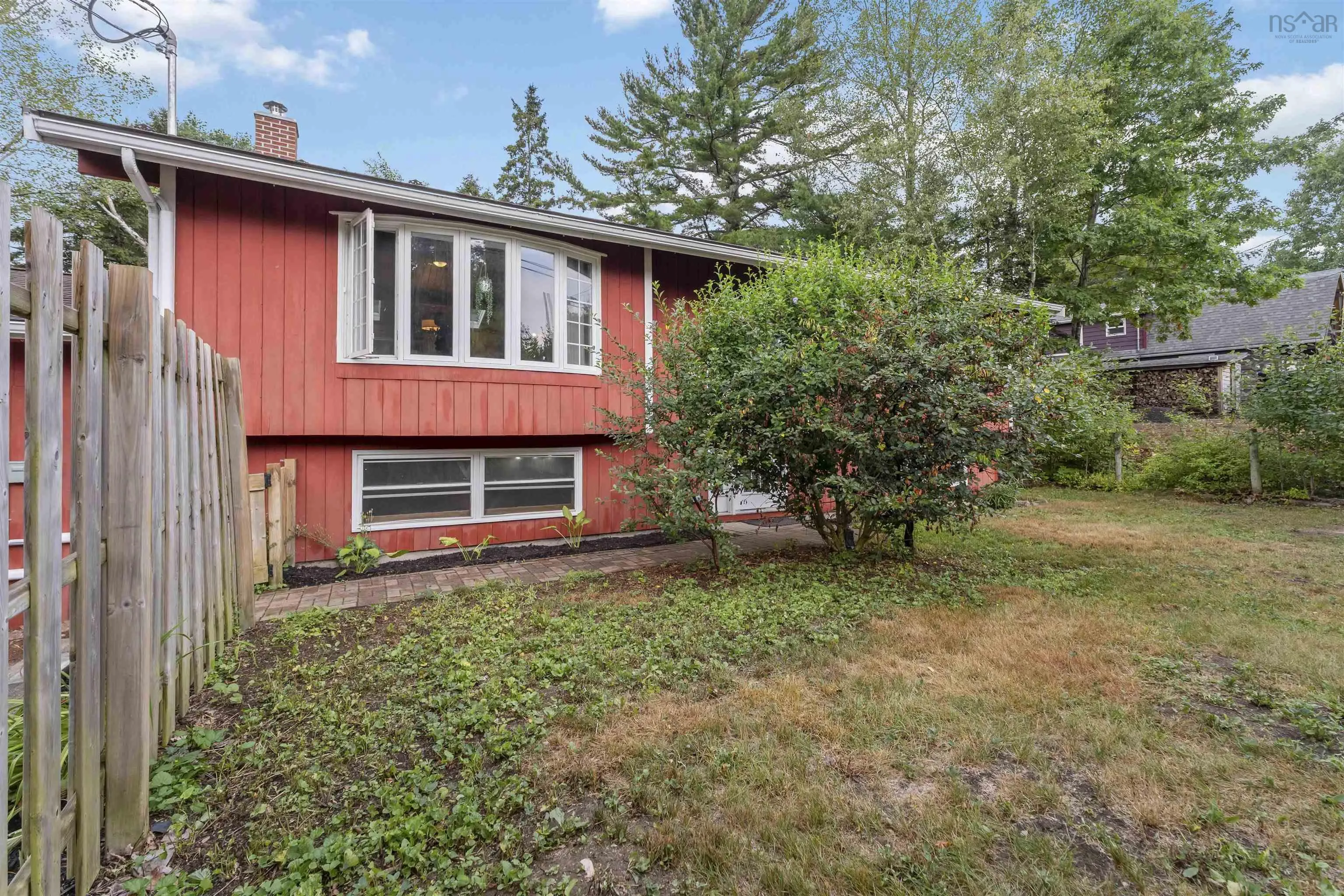 5 Minas Crescent, New Minas, NS B4N 4H1, 5 Bedrooms Bedrooms, ,2 BathroomsBathrooms,Residential,For Sale,Minas,202518609