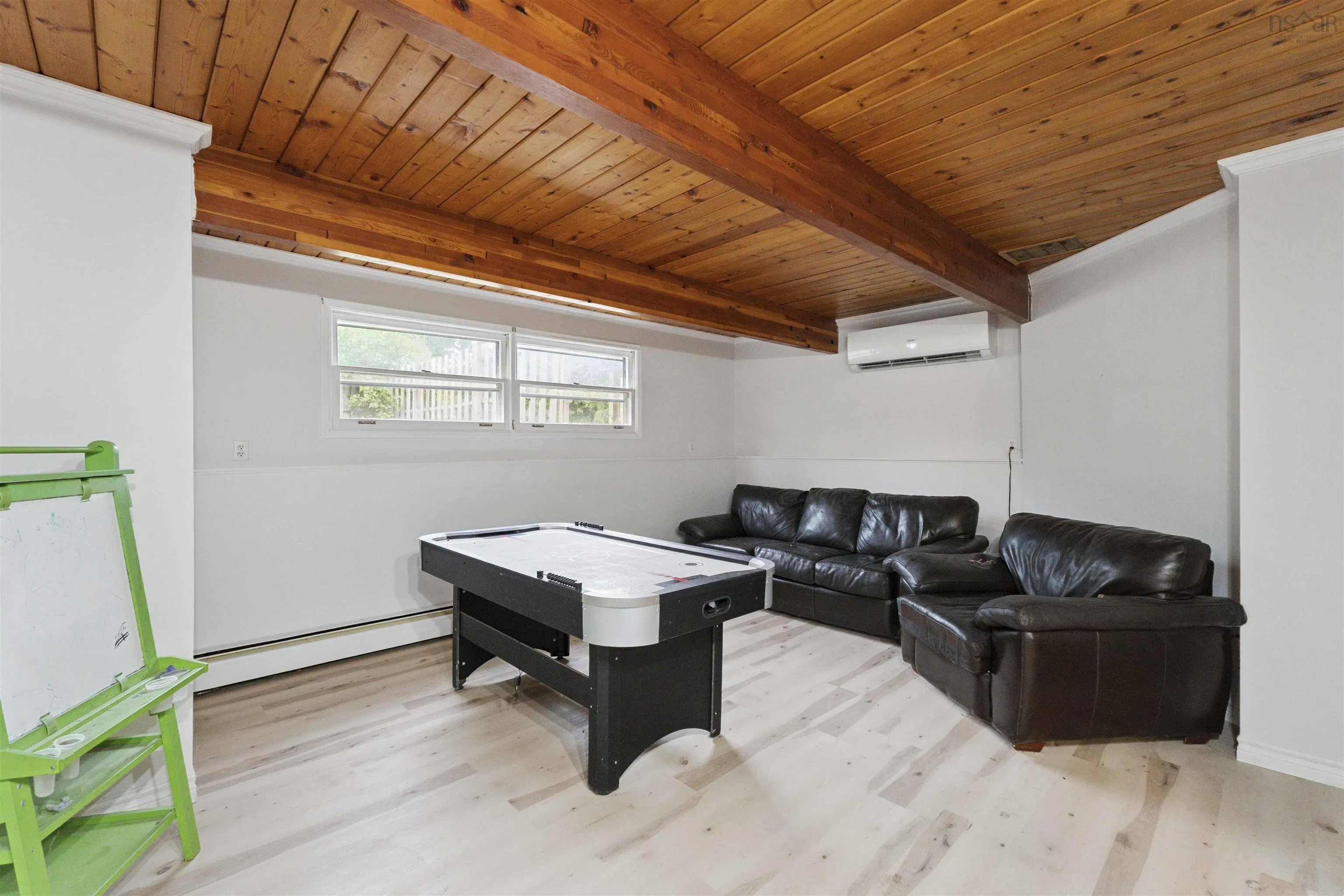 5 Minas Crescent, New Minas, NS B4N 4H1, 5 Bedrooms Bedrooms, ,2 BathroomsBathrooms,Residential,For Sale,Minas,202518609