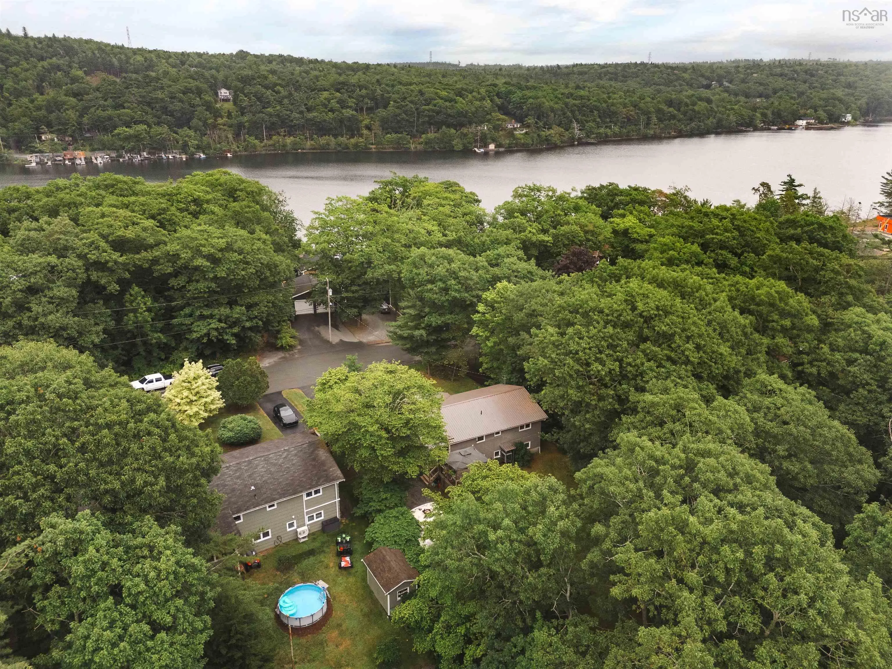 79 Ridge Avenue, Waverley, NS B2R 1G5, 4 Bedrooms Bedrooms, ,2 BathroomsBathrooms,Residential,For Sale,Ridge,202517848