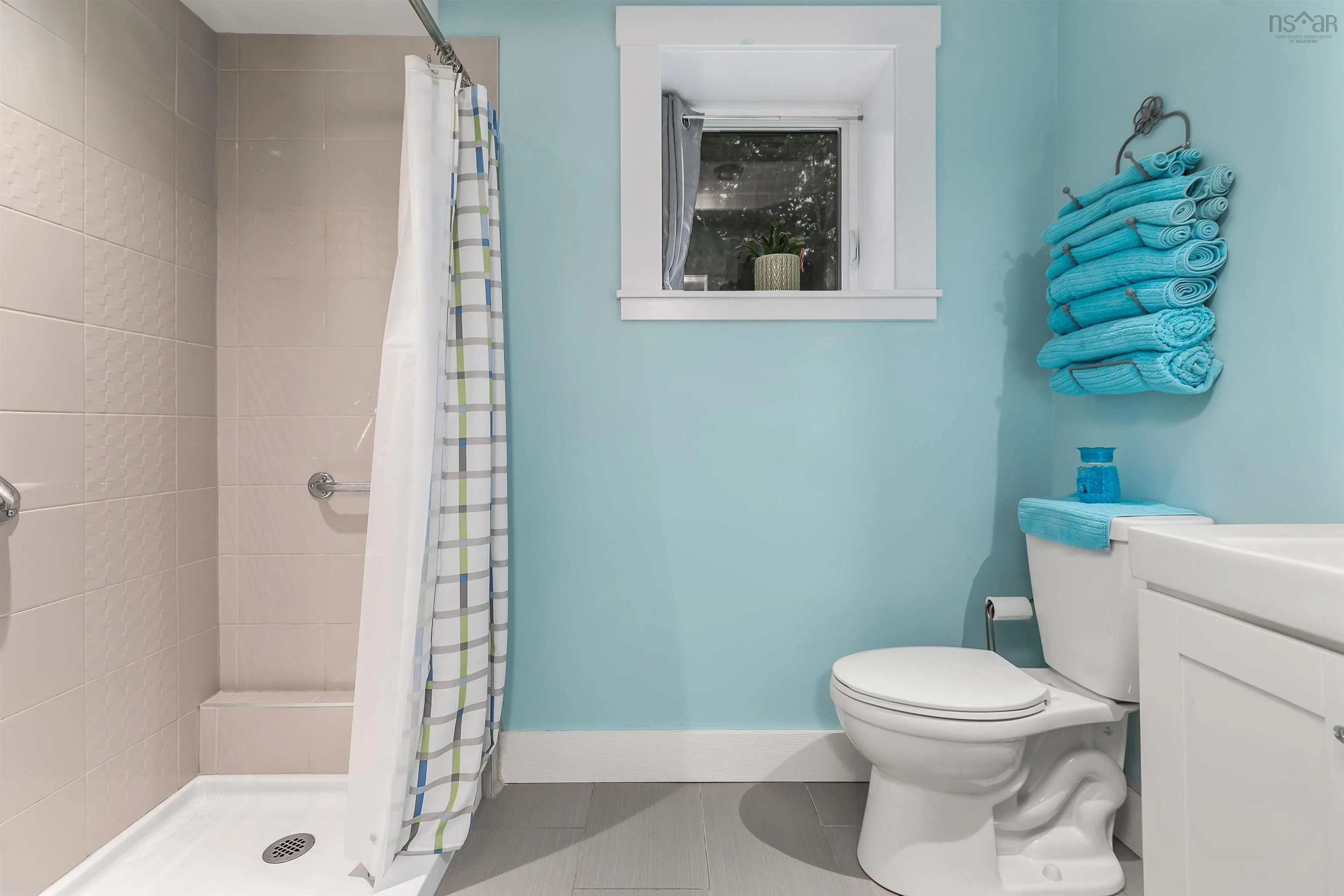 79 Ridge Avenue, Waverley, NS B2R 1G5, 4 Bedrooms Bedrooms, ,2 BathroomsBathrooms,Residential,For Sale,Ridge,202517848