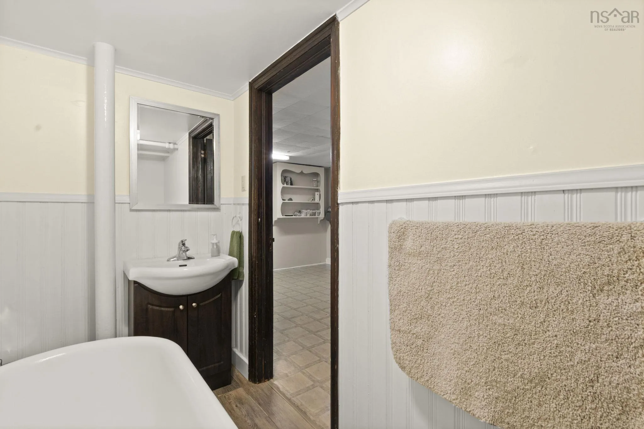 496 Albert Street, Windsor, NS B0N 2T0, 4 Bedrooms Bedrooms, ,4 BathroomsBathrooms,Residential,For Sale,Albert,202522513