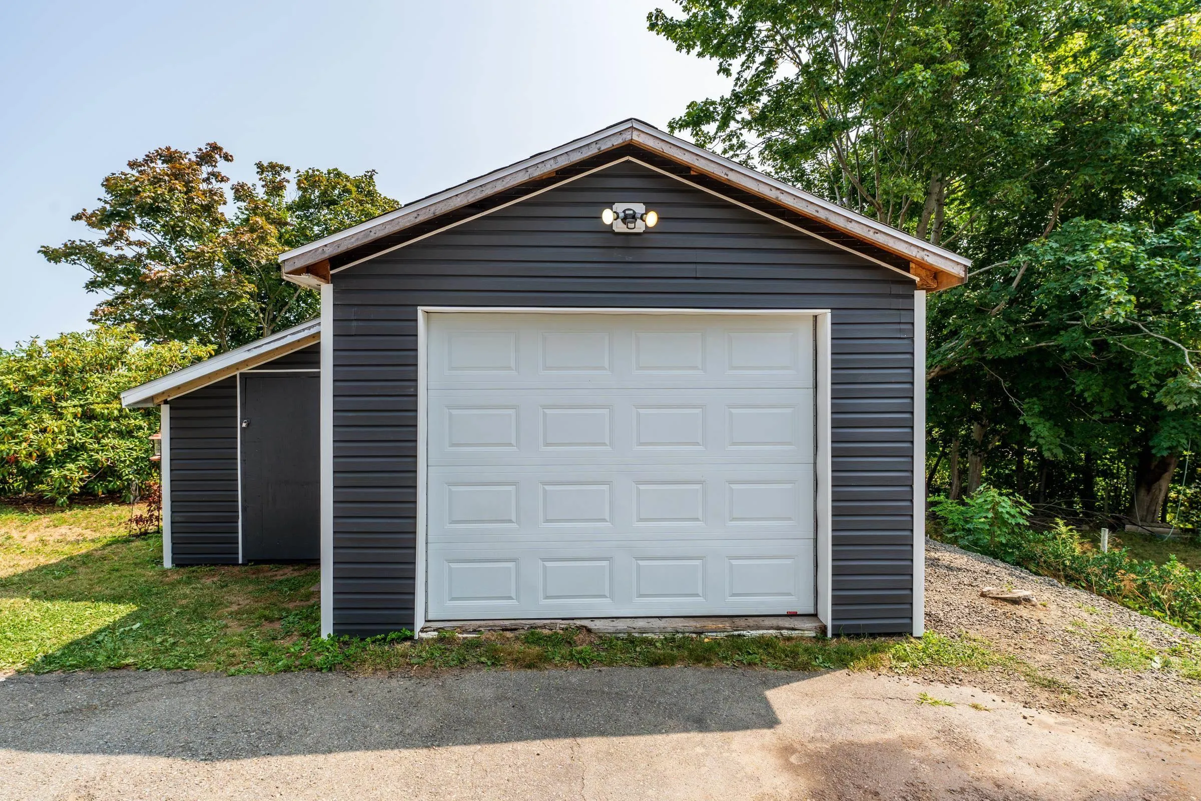 94 King Street, Digby, NS B0V 1A0, ,Residential Income,For Sale,King Street,202520355