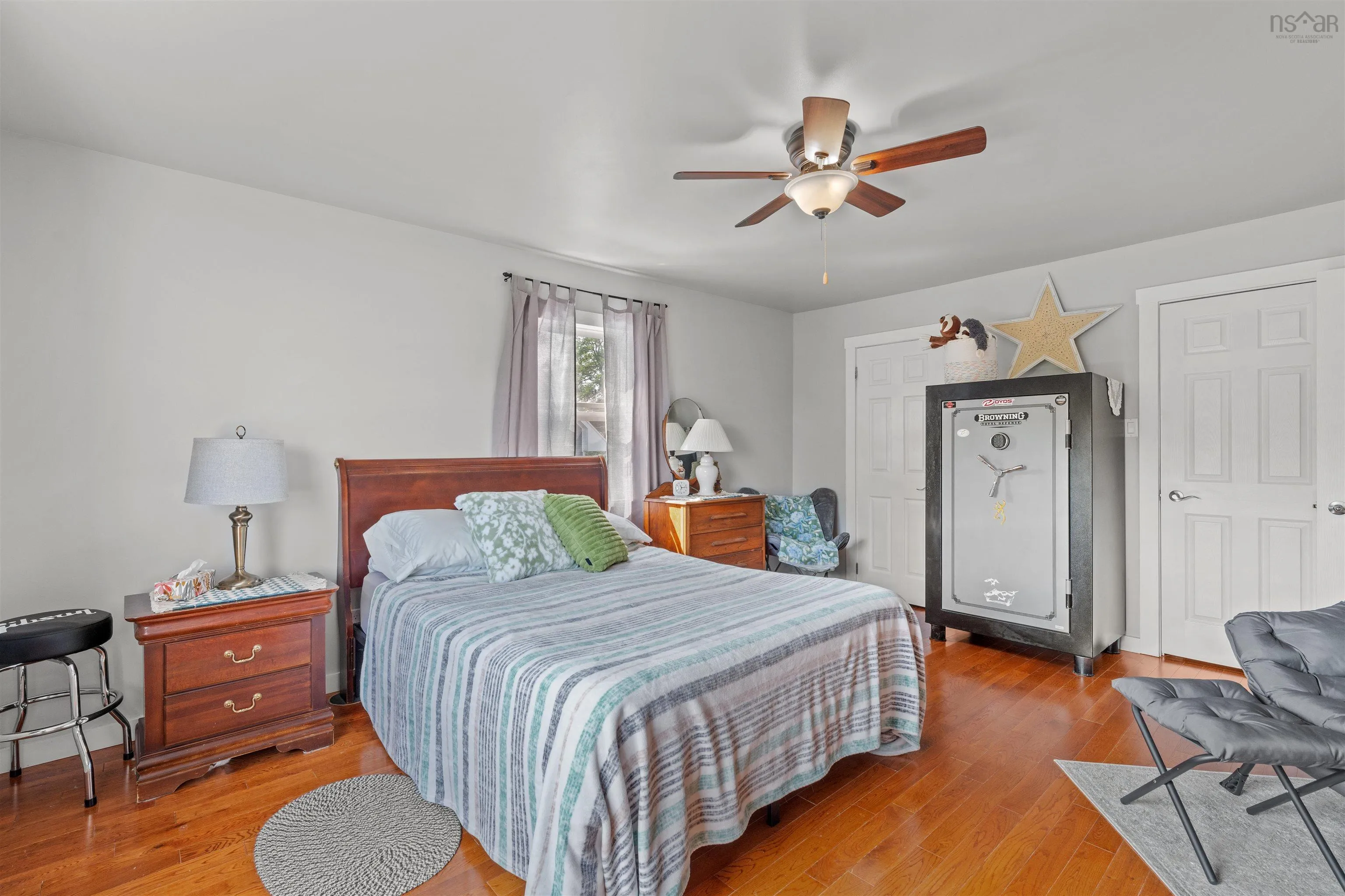 94 King Street, Digby, NS B0V 1A0, ,Residential Income,For Sale,King Street,202520355