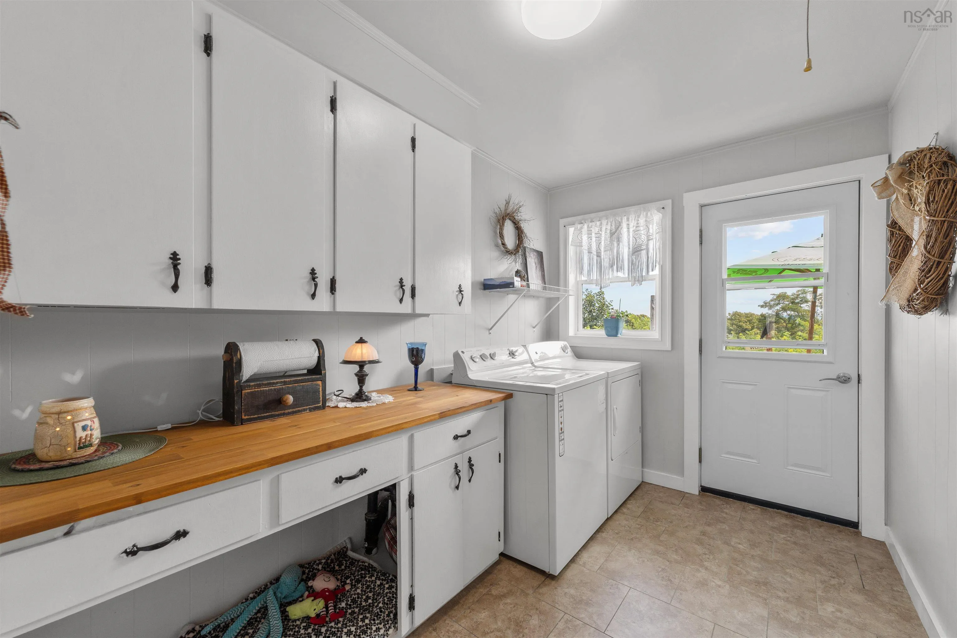 94 King Street, Digby, NS B0V 1A0, ,Residential Income,For Sale,King Street,202520355