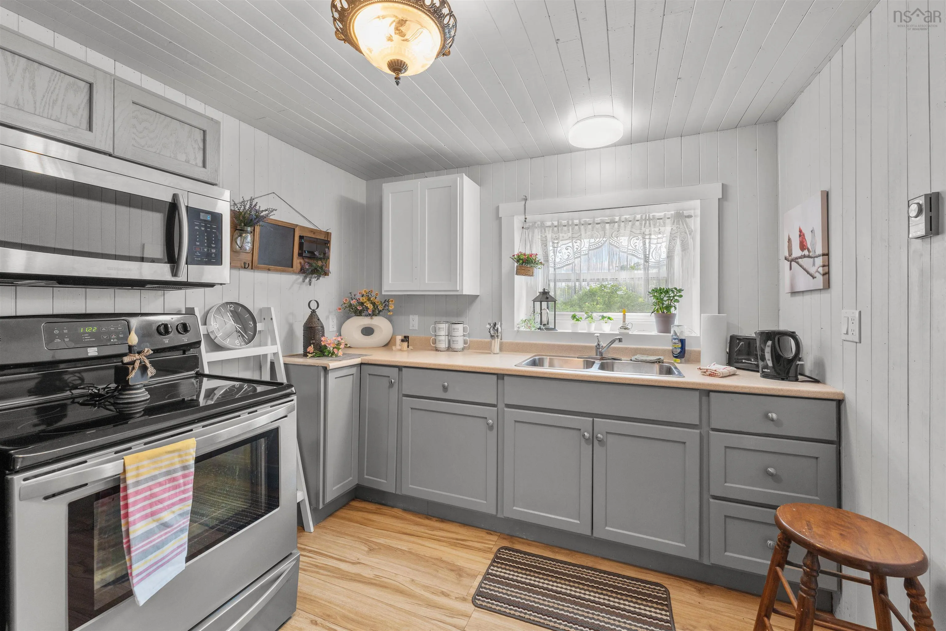 94 King Street, Digby, NS B0V 1A0, ,Residential Income,For Sale,King Street,202520355