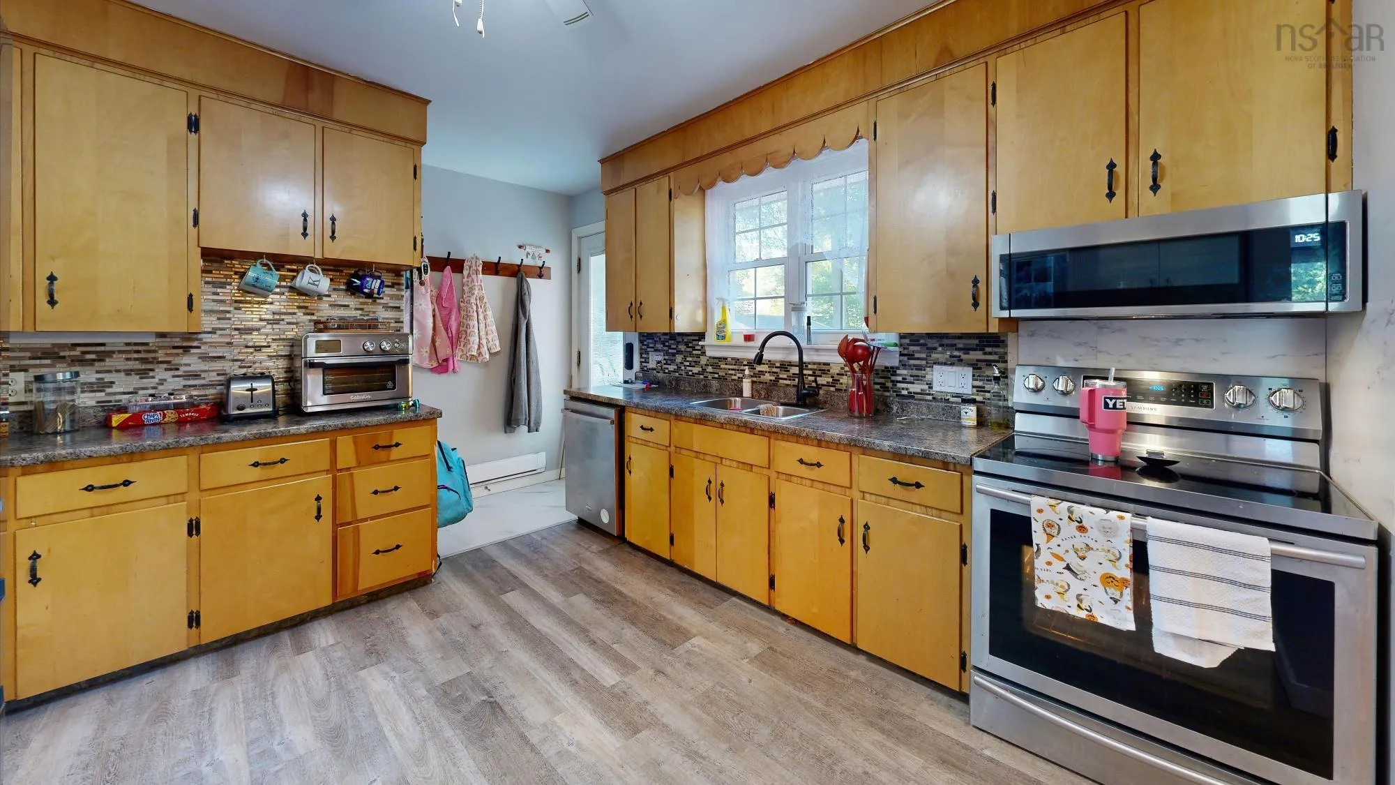88 Alpine Drive, Bridgewater, NS B4V 3A8, 5 Bedrooms Bedrooms, ,2 BathroomsBathrooms,Residential,For Sale,Alpine,202522128